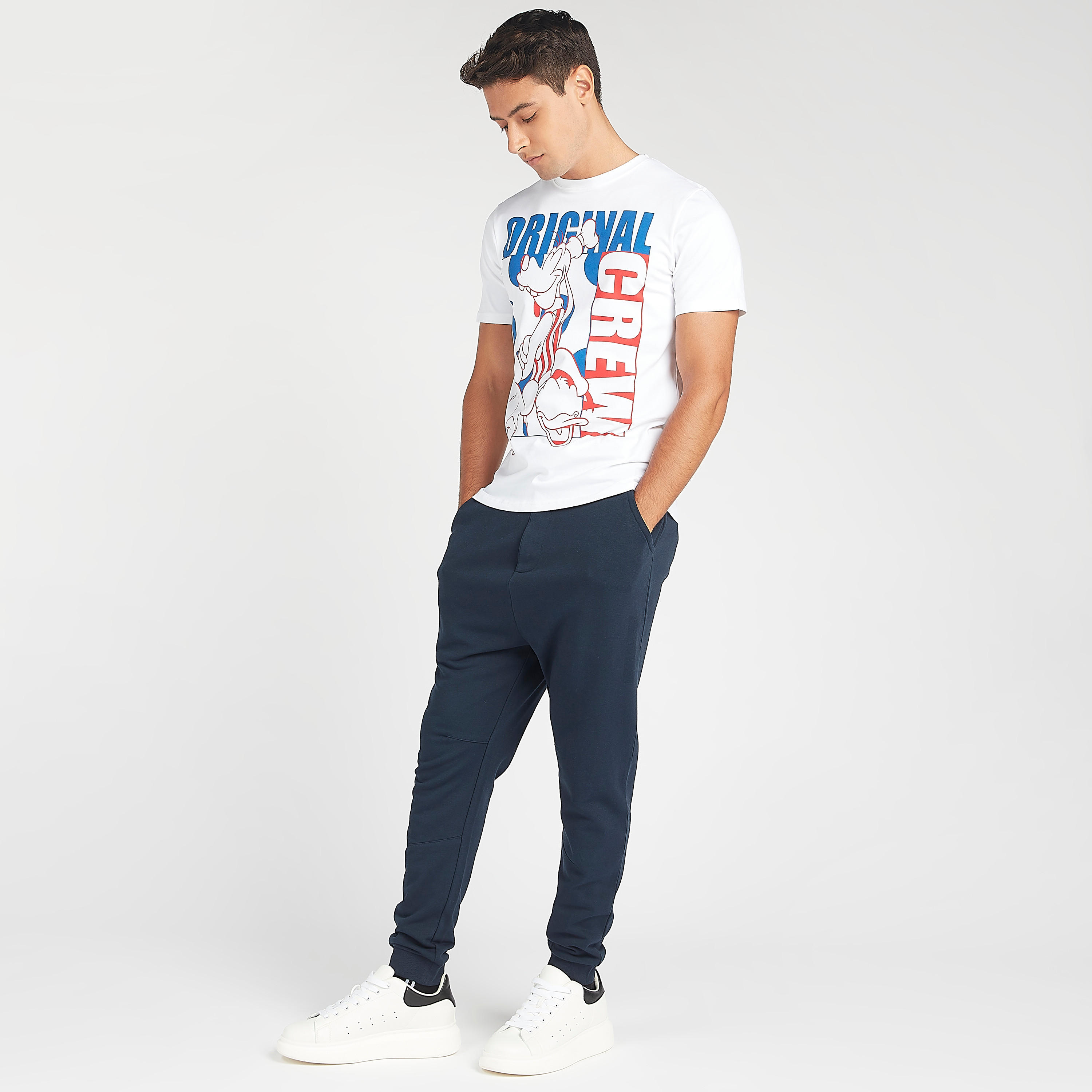 بنطلون رياضي بارز الملمس برباط إغلاق وجيوب-men-clothing-bottoms-joggers-image-4