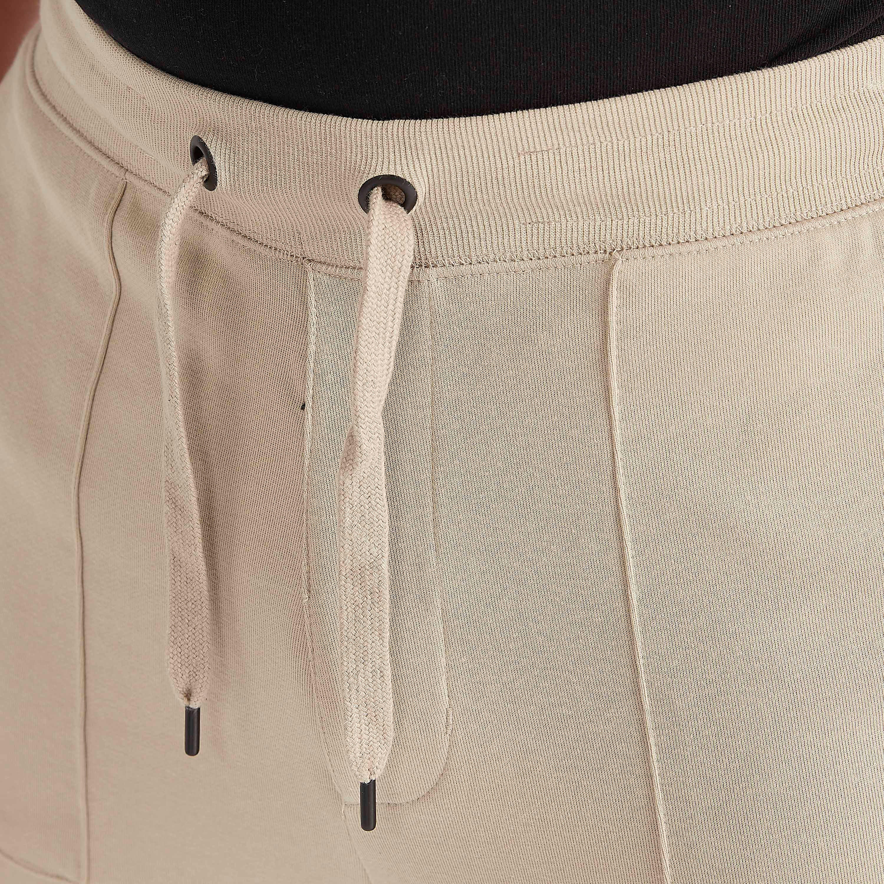 بنطلون رياضي سادة برباط خصر مطّاطي وجيوب-men-clothing-bottoms-joggers-image-3