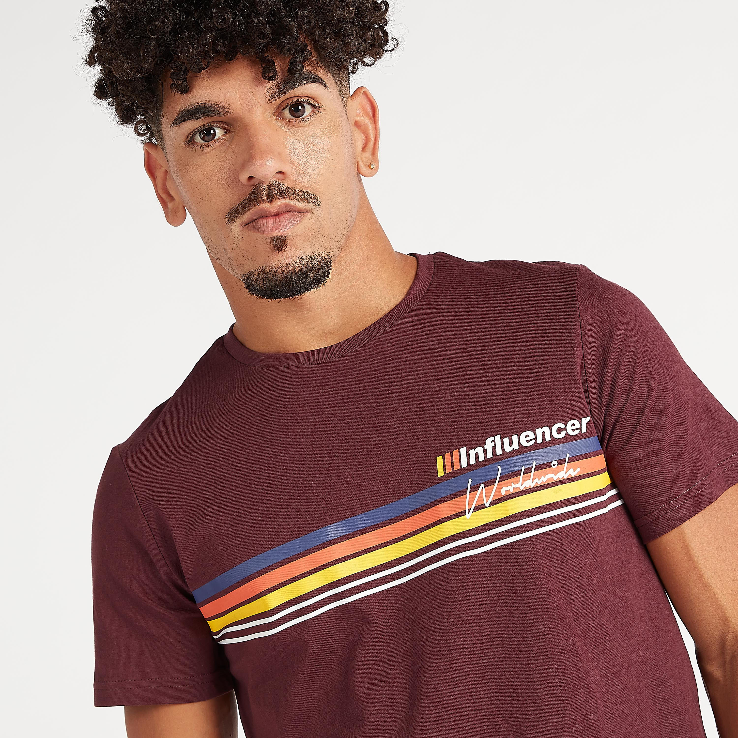 تيشيرت بياقة ضيّقة وأكمام قصيرة وطبعات-men-clothing-tshirtsandpolos-tshirts-image-4