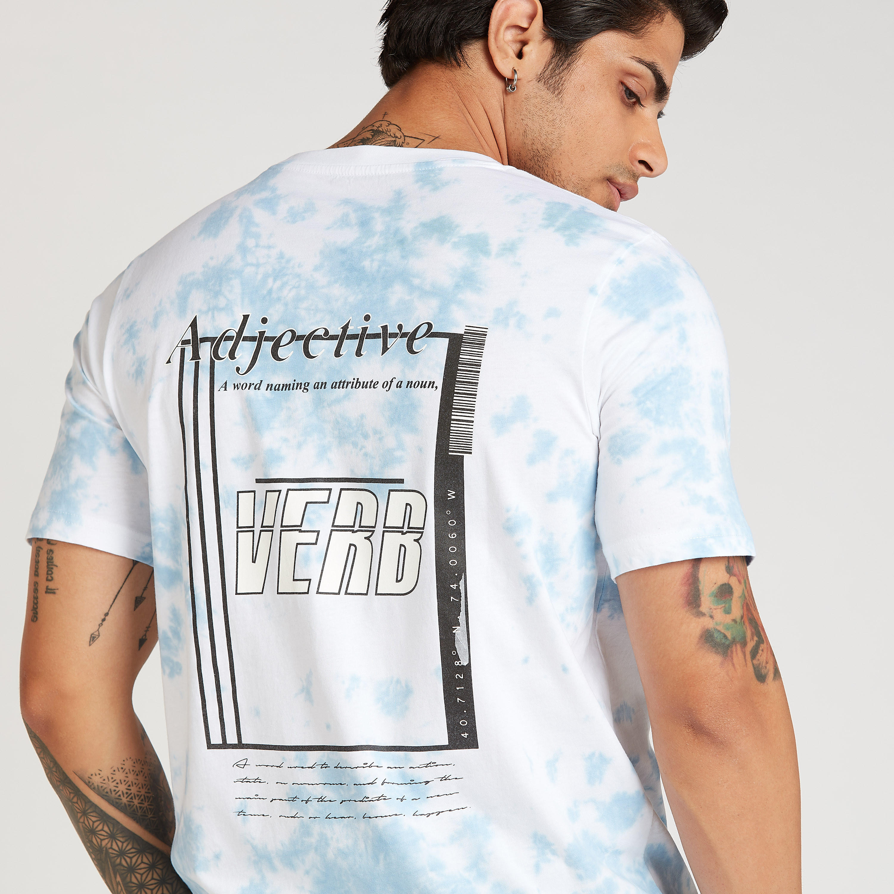 تيشيرت مستدام بياقة ضيّقة وأكمام قصيرة وطبعات-men-clothing-tshirtsandpolos-tshirts-image-3