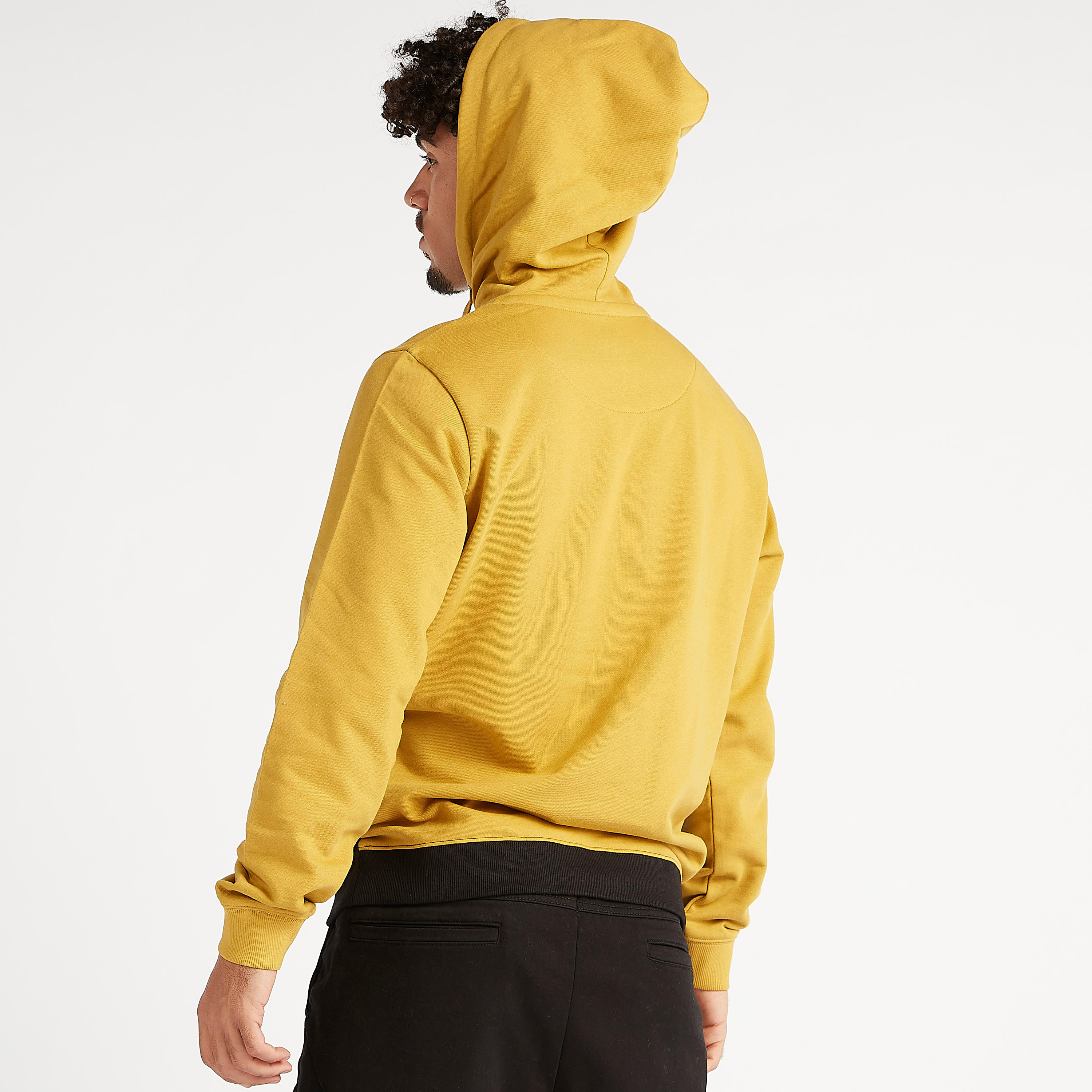 هودي مستدام بجيوب كنغر وأكمام طويلة وطبعات-men-winterwear-hoodiesandsweatshirts-image-4