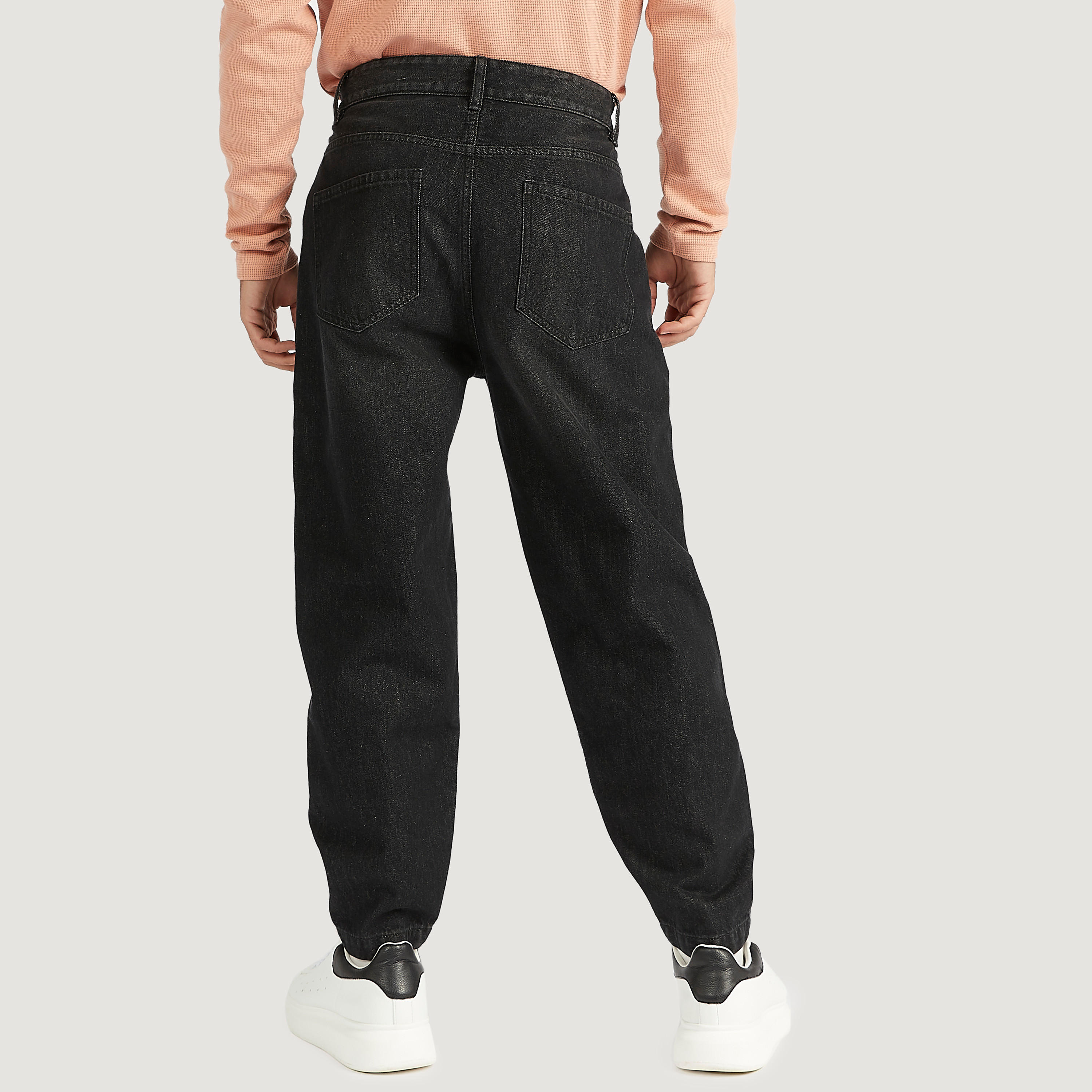 بنطلون جينز دينم بقصّة واسعة مع جيوب-men-clothing-bottoms-jeans-image-4