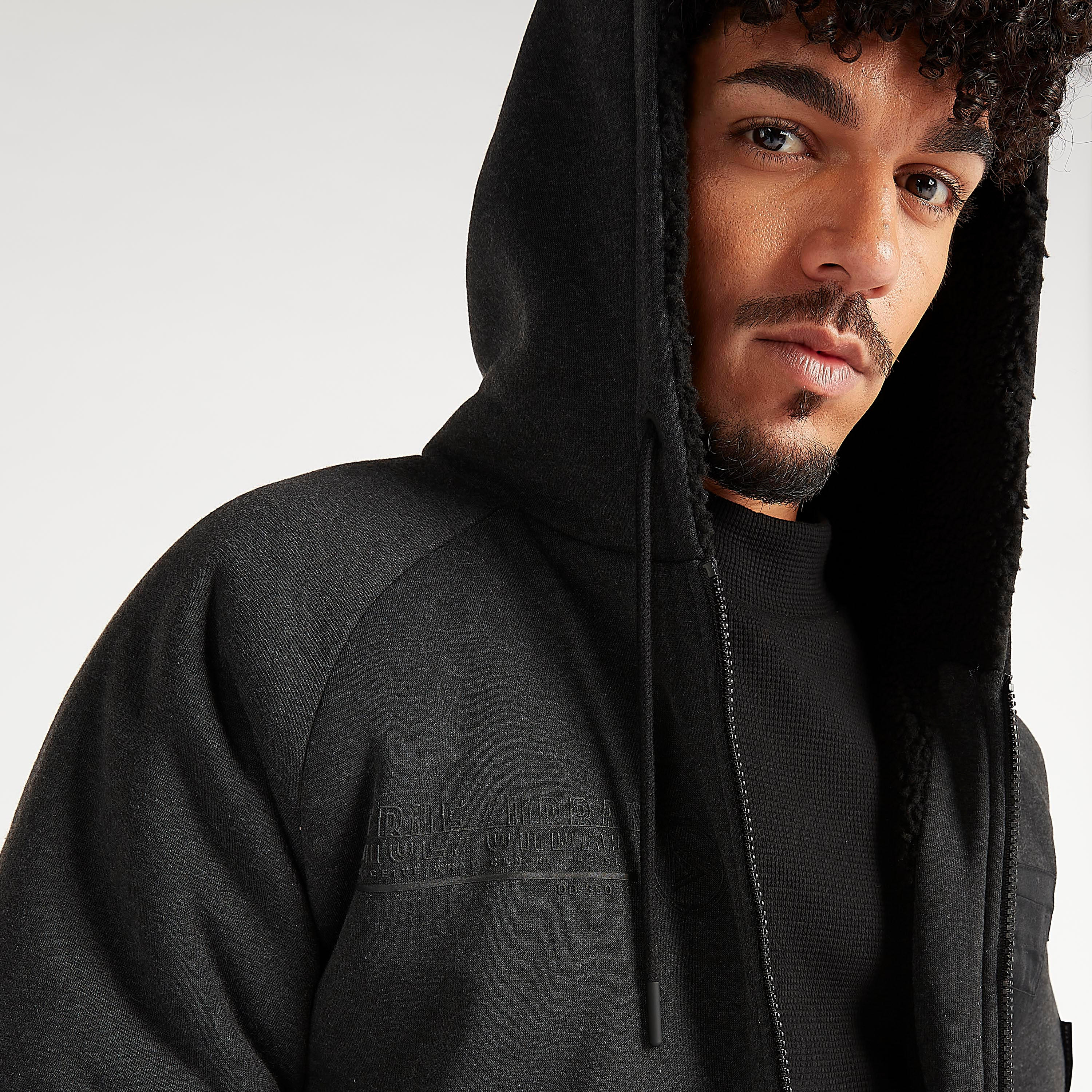 جاكيت مستدام بسحّاب وقبّعة وأكمام طويلة-men-clothing-jacketsandblazers-jackets-image-3