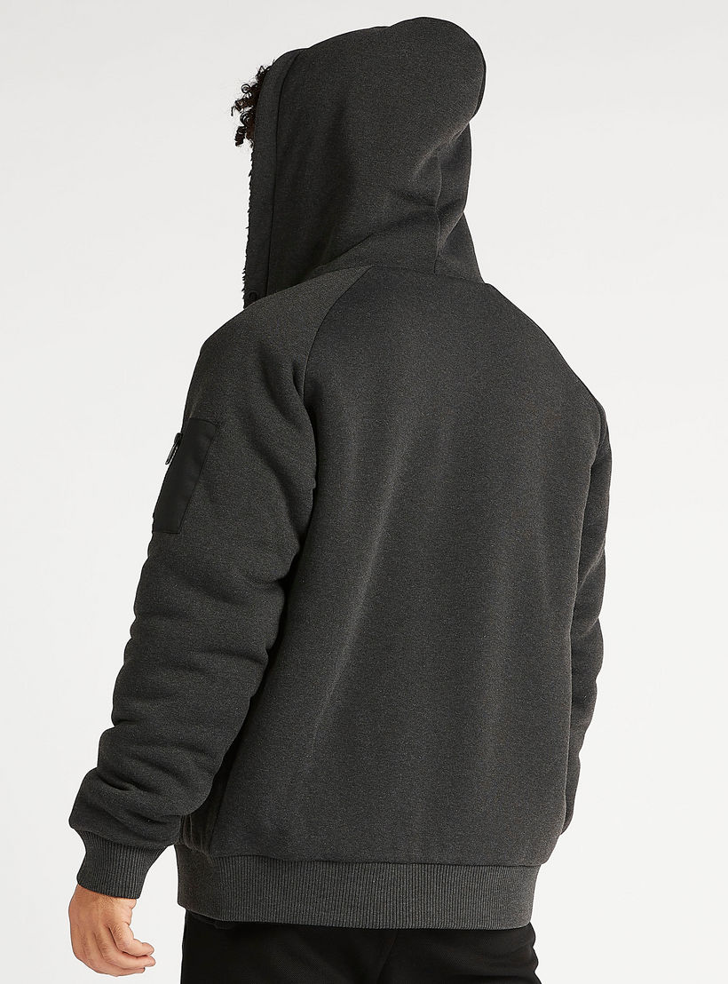 جاكيت مستدام بسحّاب وقبّعة وأكمام طويلة-men-clothing-jacketsandblazers-jackets-image-4