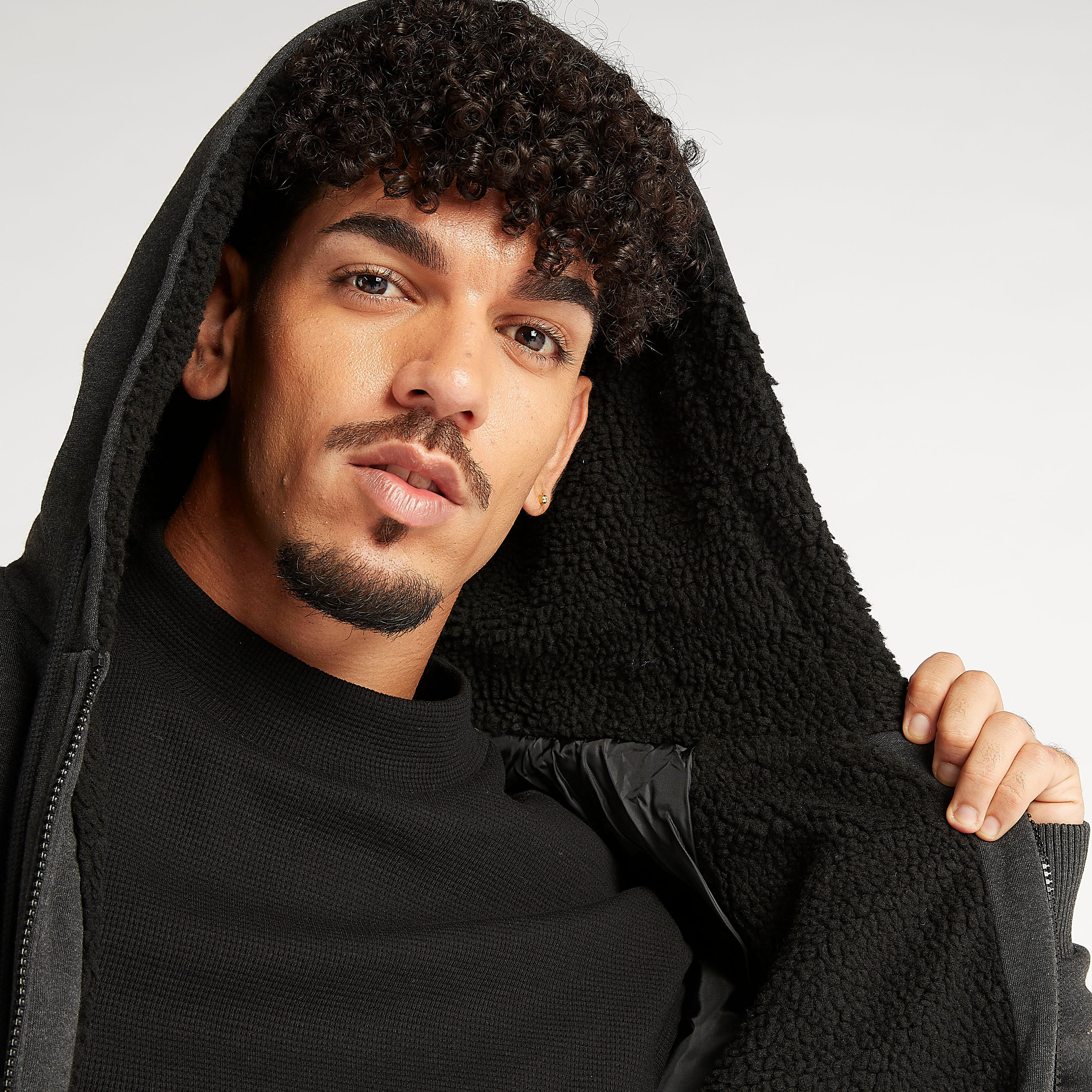 جاكيت مستدام بسحّاب وقبّعة وأكمام طويلة-men-clothing-jacketsandblazers-jackets-image-5