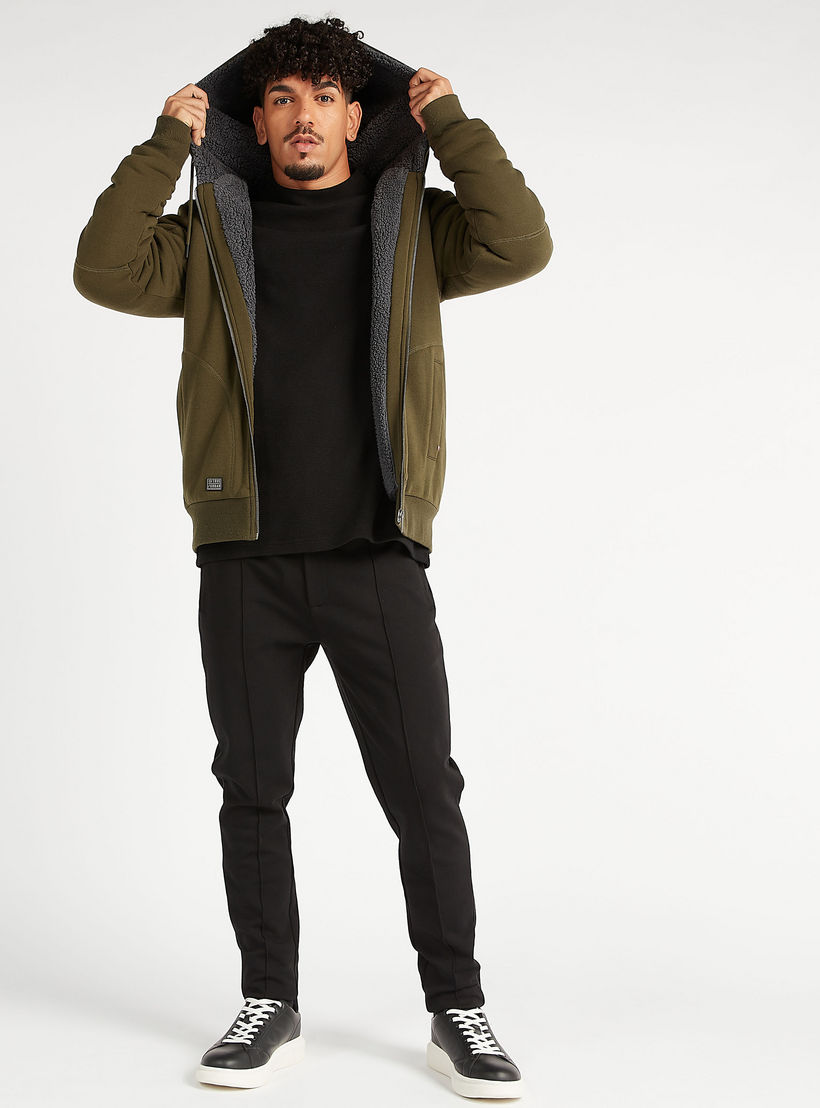 جاكيت بومبر مستدام بسحّاب مع قبّعة وأكمام طويلة-men-clothing-jacketsandblazers-jackets-image-2