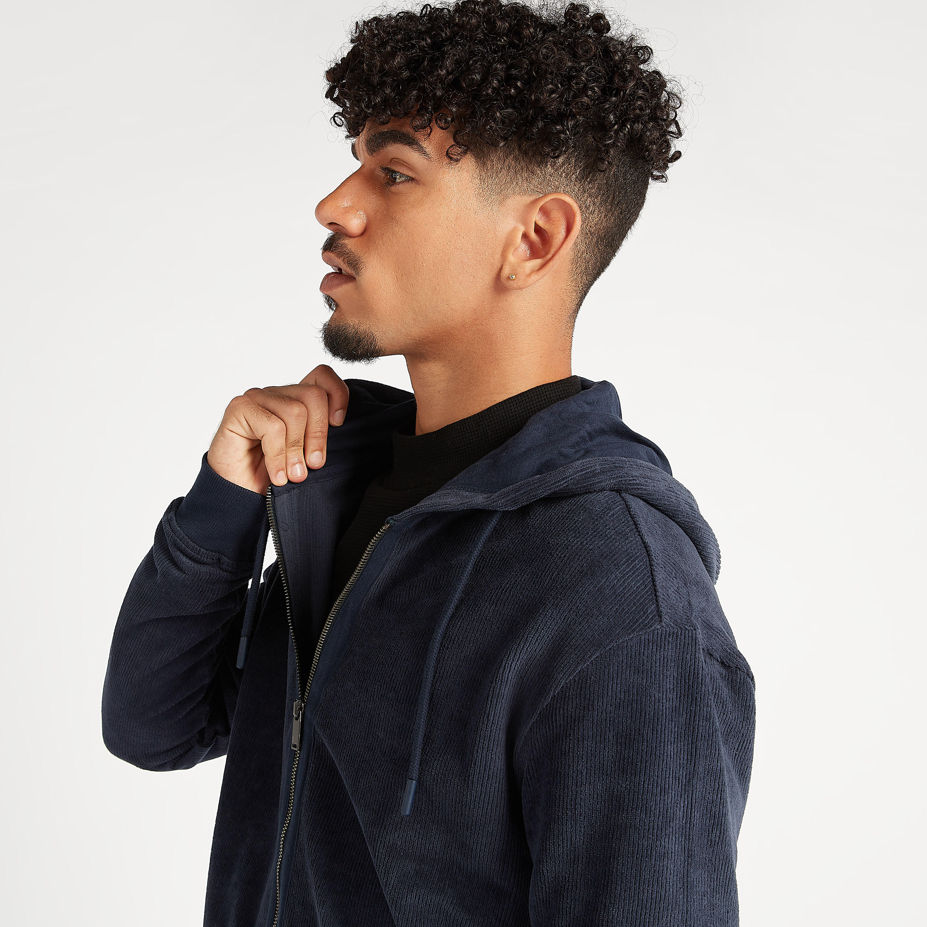 هودي مستدام بطبعات وأكمام طويلة وجيوب-men-winterwear-hoodiesandsweatshirts-image-5
