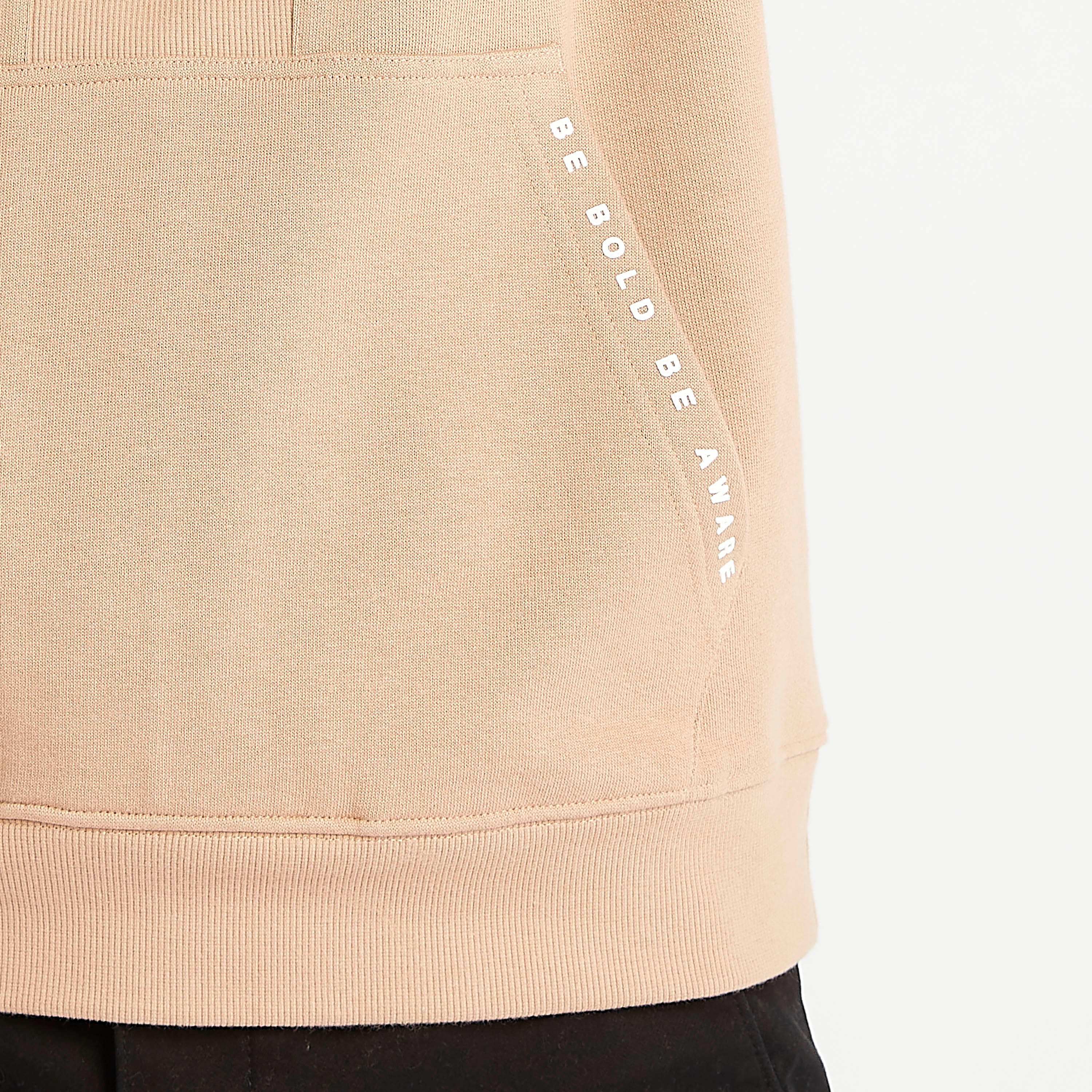 سويت شيرت مستدام بقبّعة وجيوب كنغر وأكمام طويلة-men-winterwear-hoodiesandsweatshirts-image-5