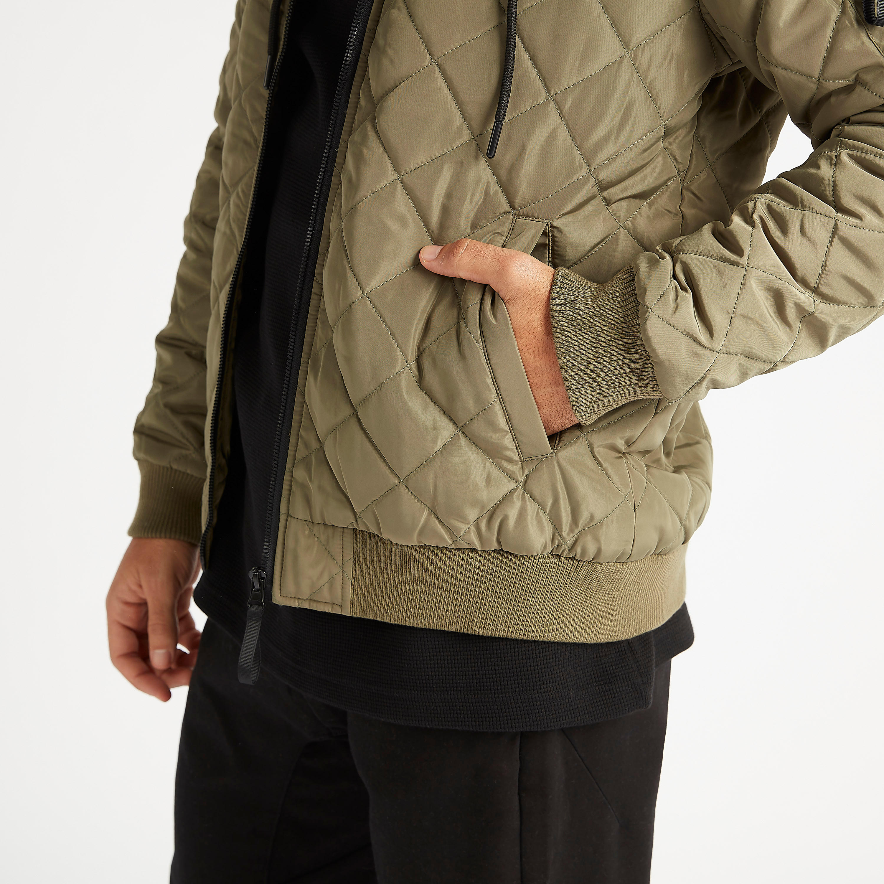 جاكيت مبطّن سادة بقبّعة وأكمام طويلة-men-clothing-jacketsandblazers-jackets-image-4