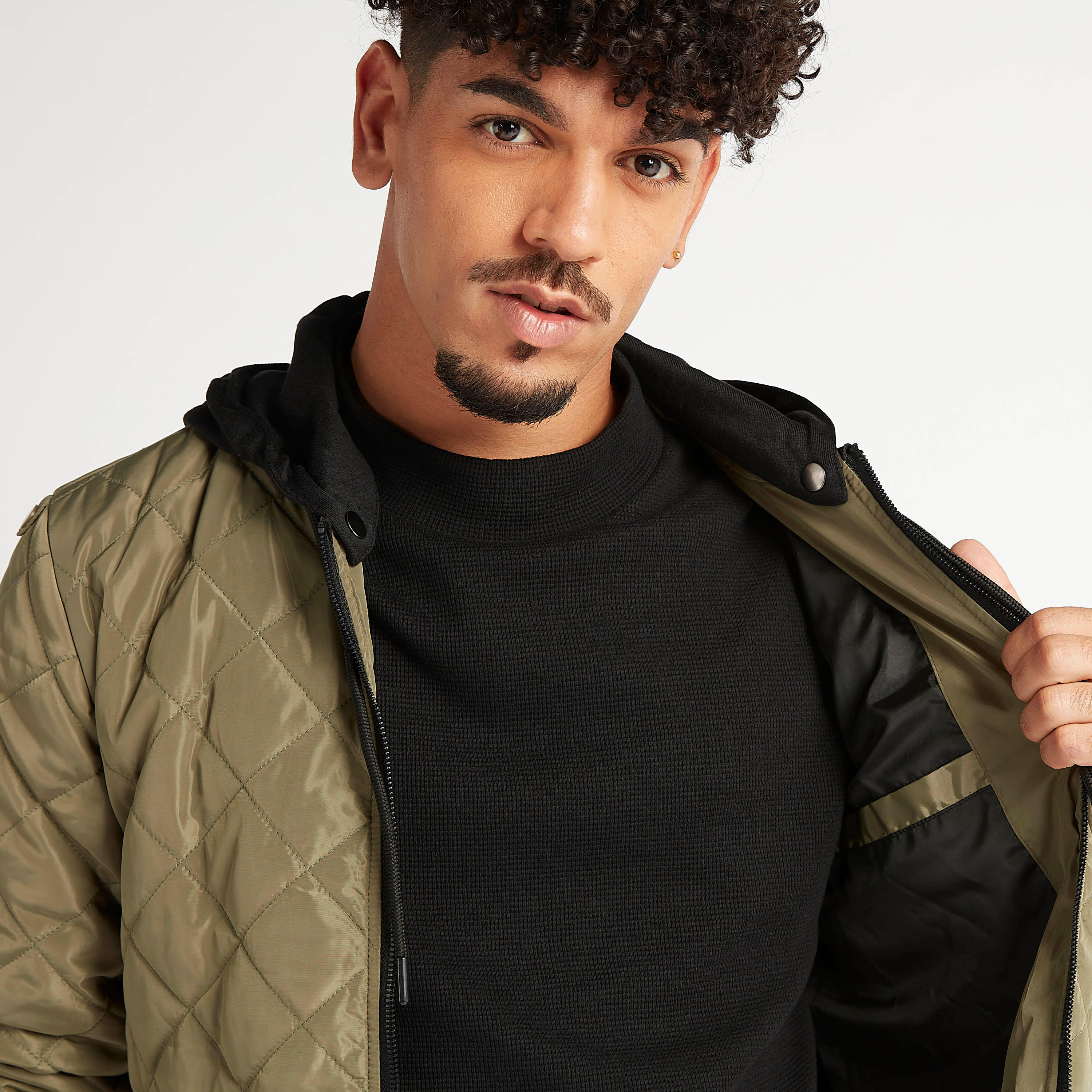 جاكيت مبطّن سادة بقبّعة وأكمام طويلة-men-clothing-jacketsandblazers-jackets-image-3