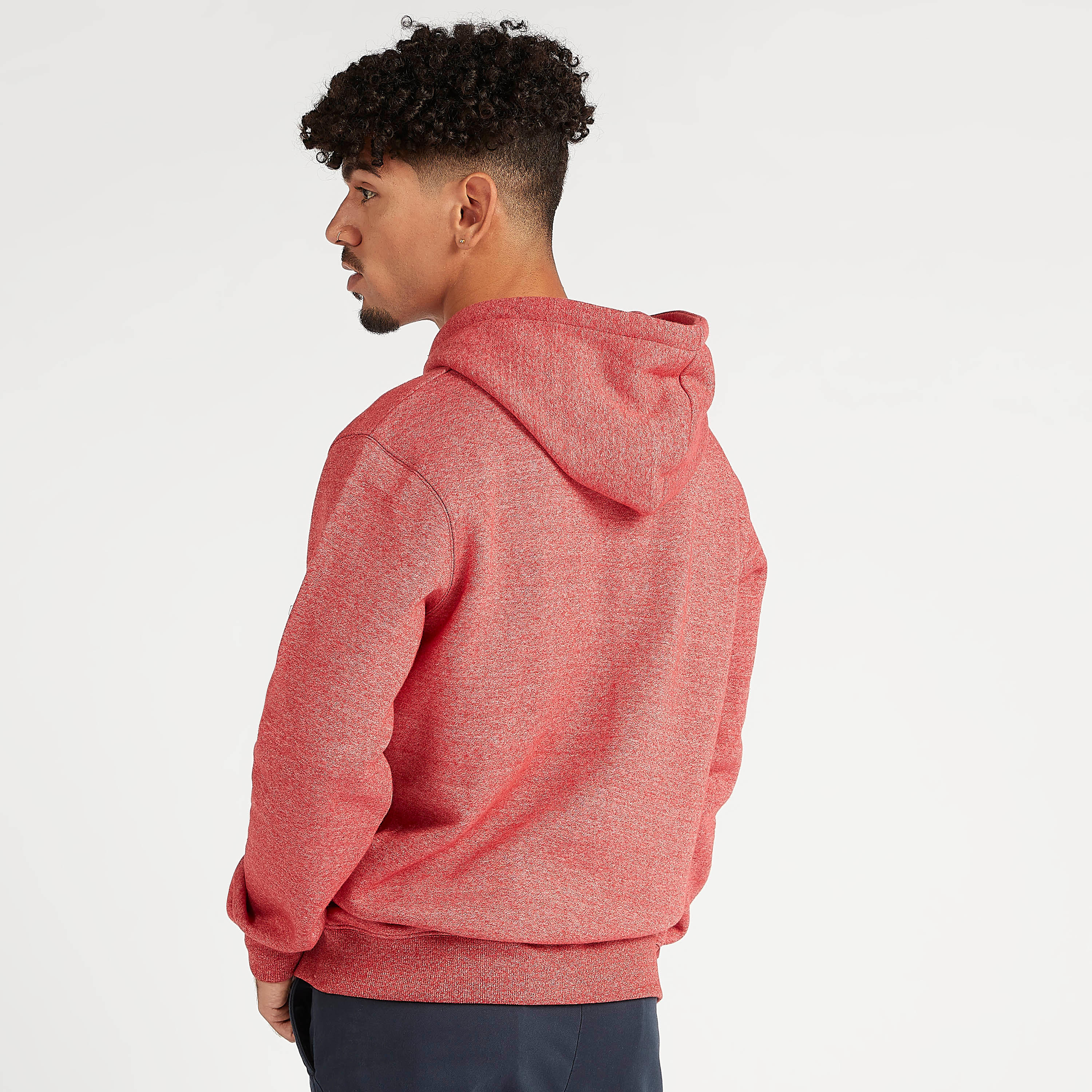 هودي مستدام بجيوب كنغر وأكمام طويلة وطبعات-men-winterwear-hoodiesandsweatshirts-image-4