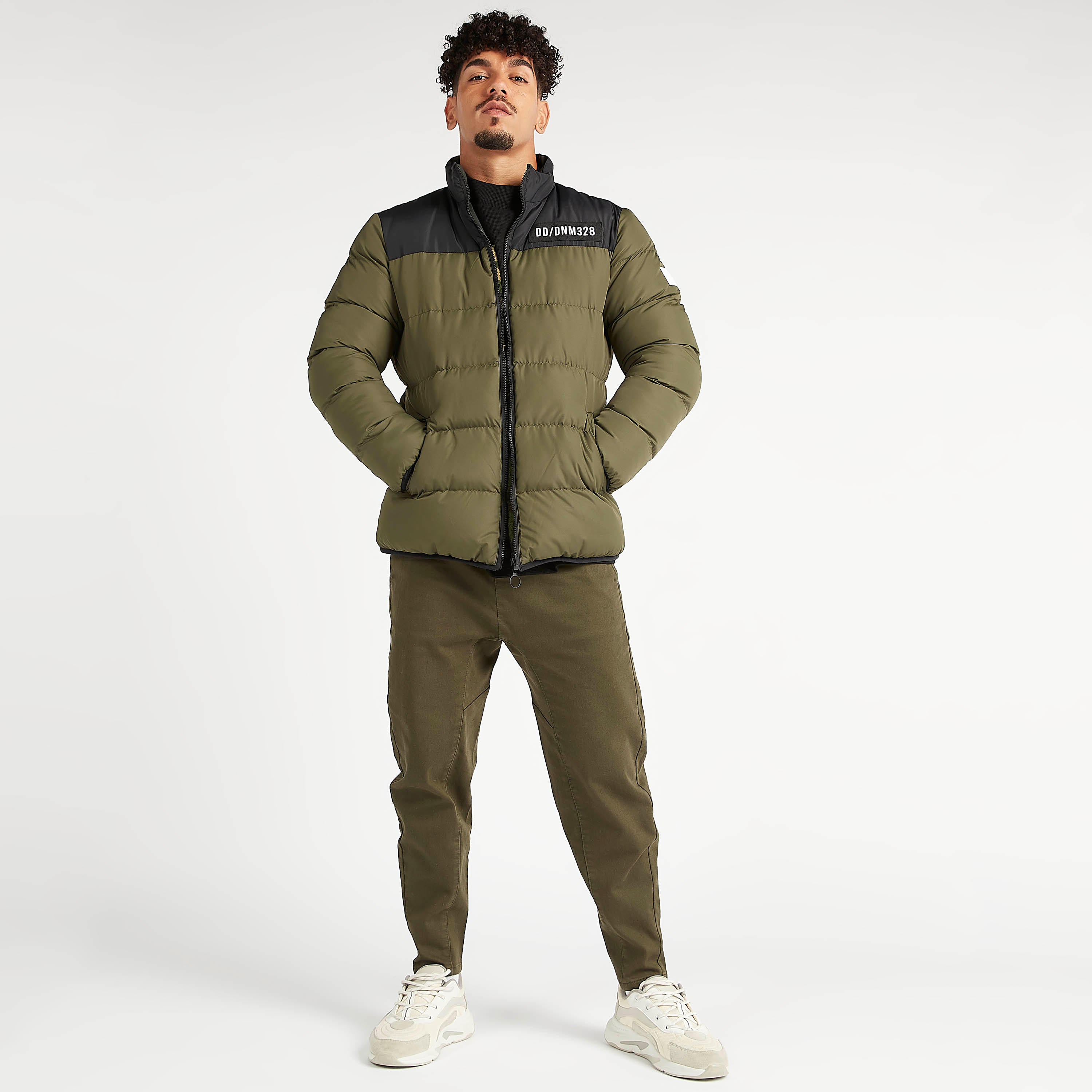 جاكيت بارز الملمس مبطّن يستخدم على الوجهين بأكمام طويلة وسحّاب-men-clothing-jacketsandblazers-jackets-image-2
