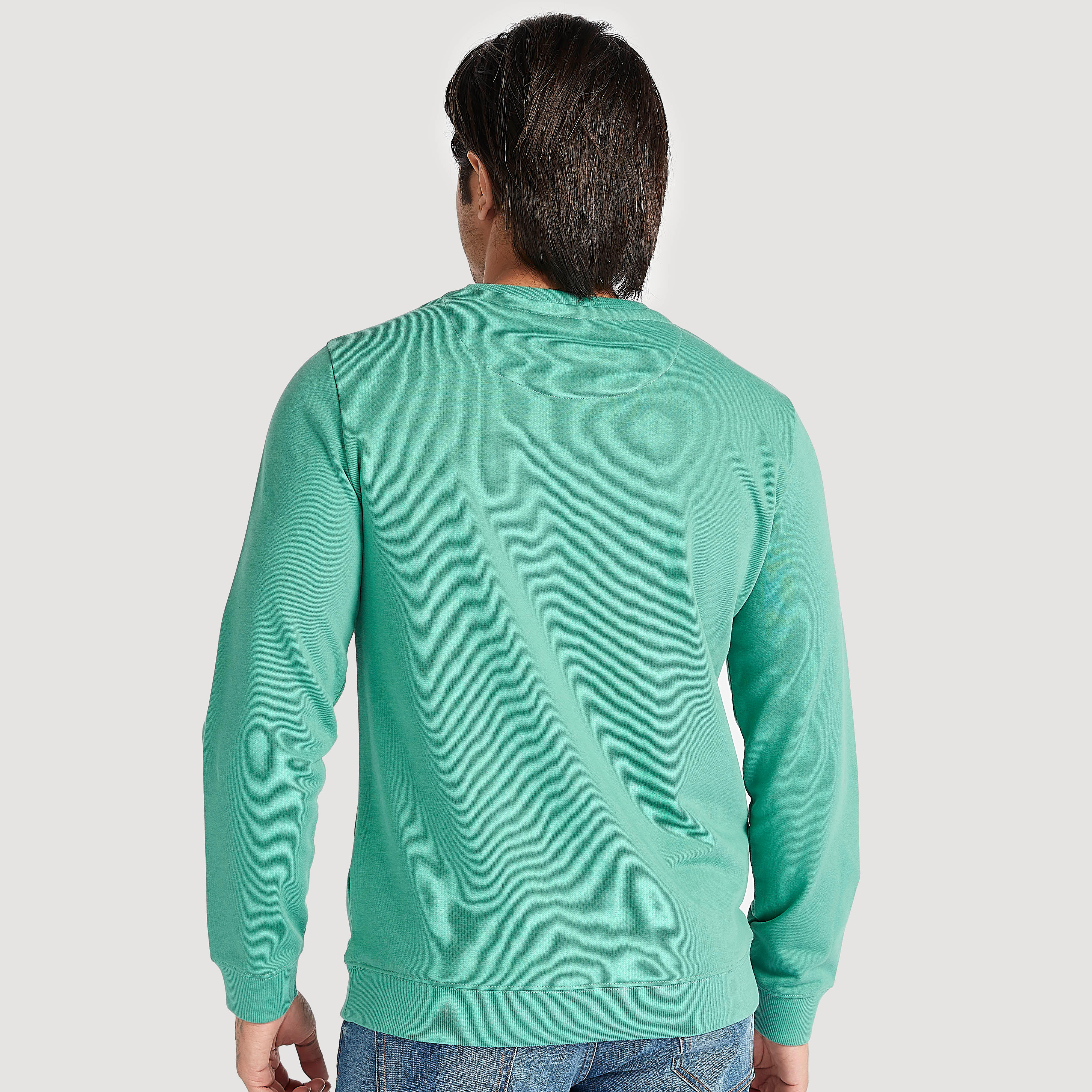 سويت شيرت بياقة ضيّقة وأكمام طويلة وطبعات-men-winterwear-hoodiesandsweatshirts-image-2