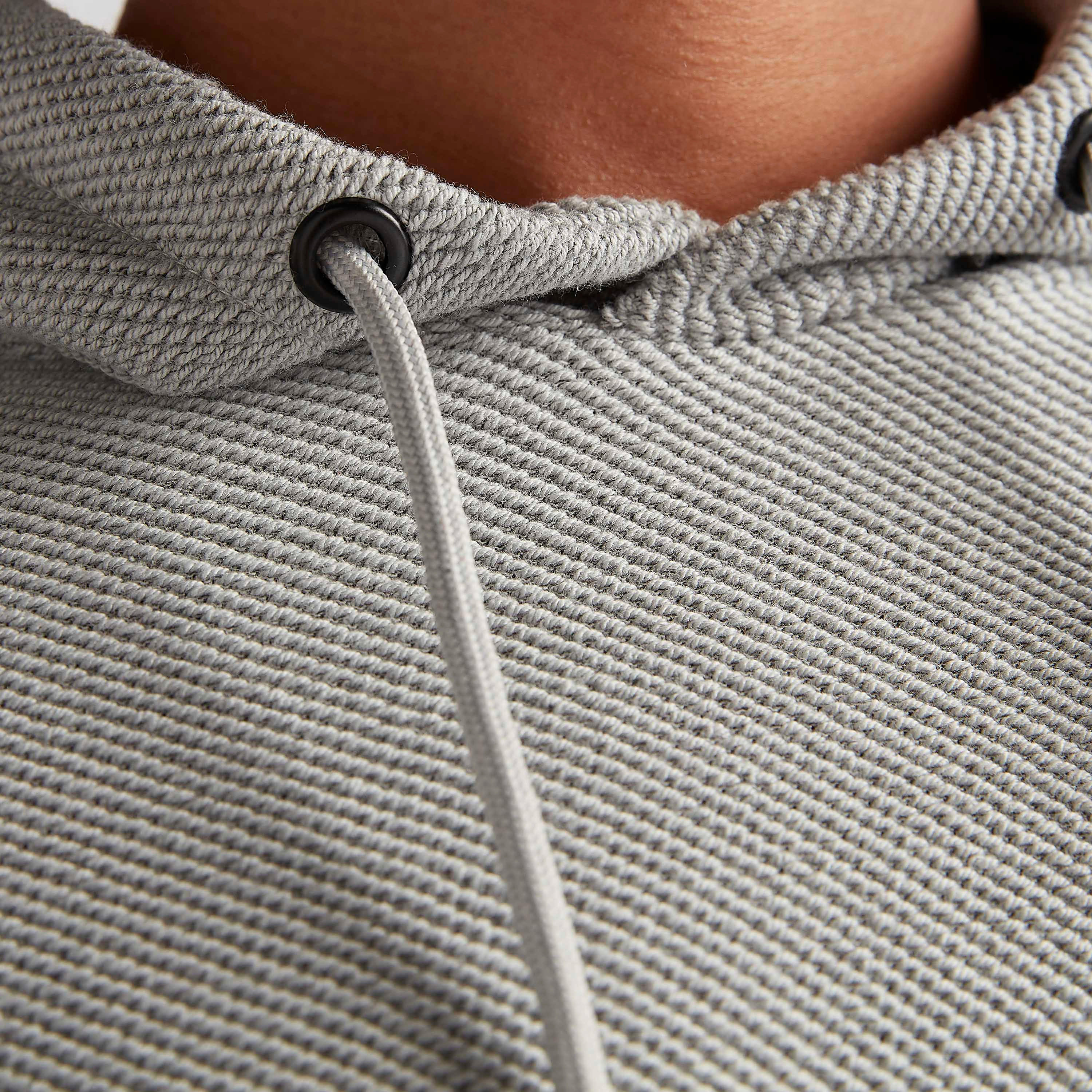 هودي طويل بارز الملمس بأكمام طويلة-men-winterwear-hoodiesandsweatshirts-image-2