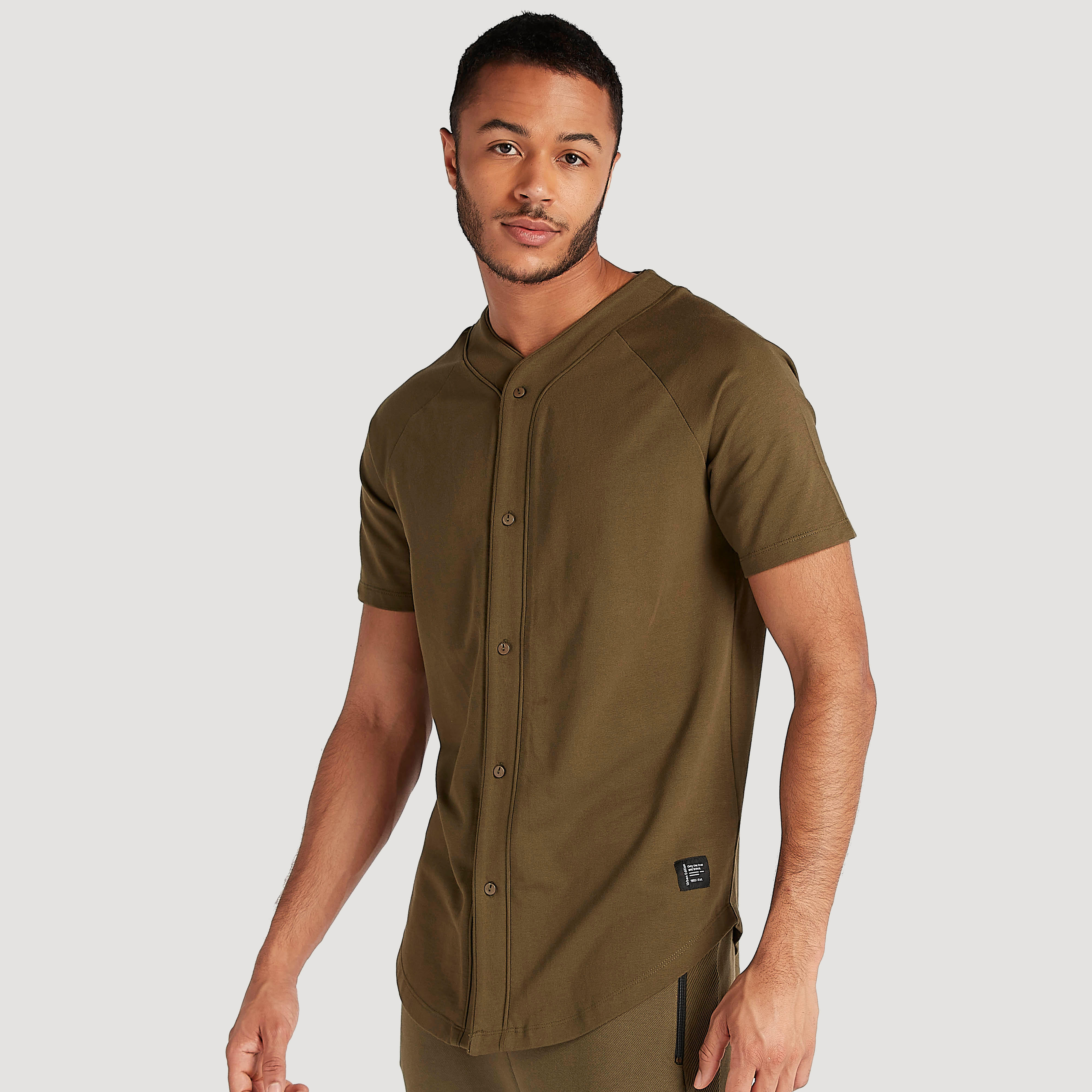 قميص سادة بزر مع أكمام قصيرة مغايرة-men-clothing-shirts-image-3