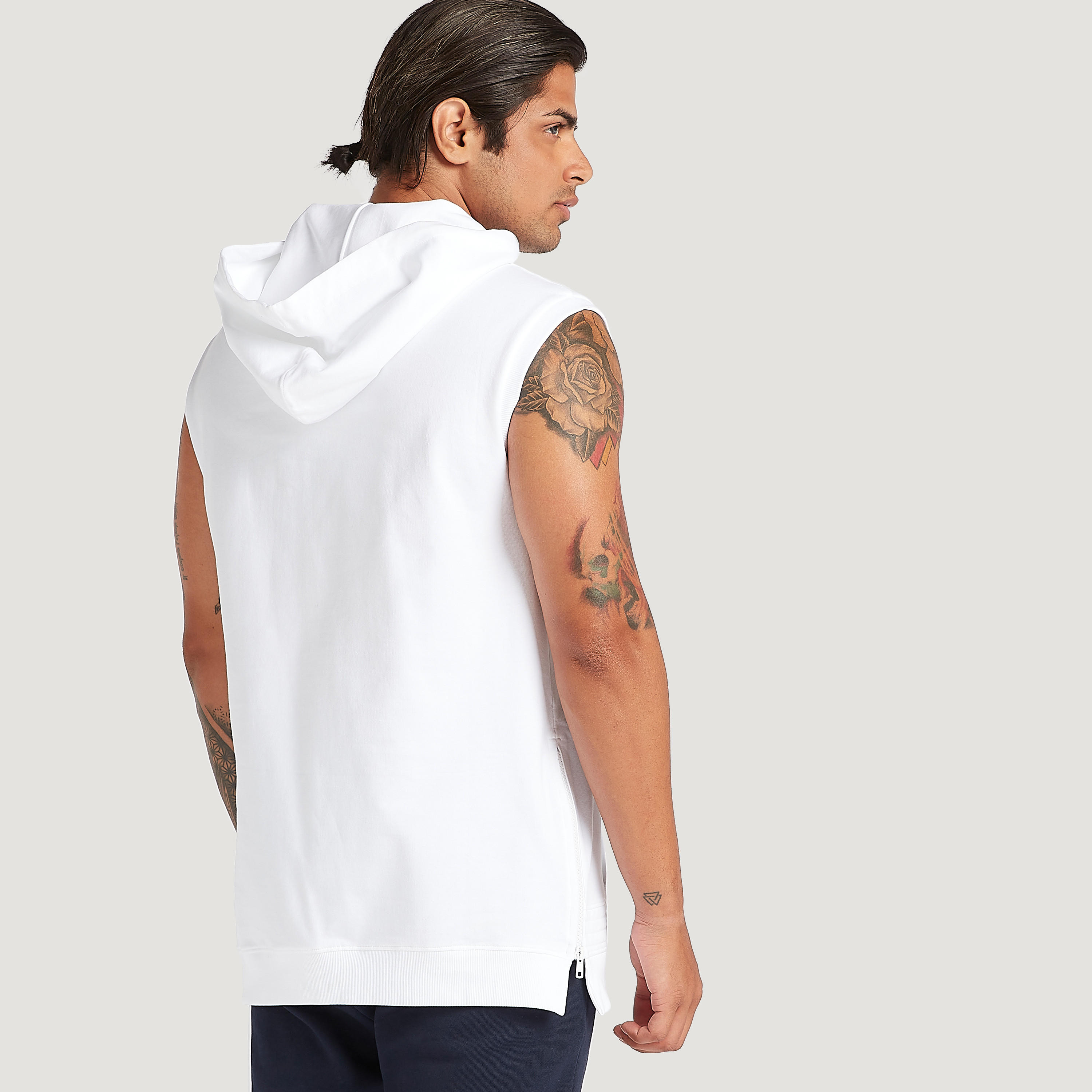 هودي بأكمام وطبعات وجيوب كنغر-men-winterwear-hoodiesandsweatshirts-image-4