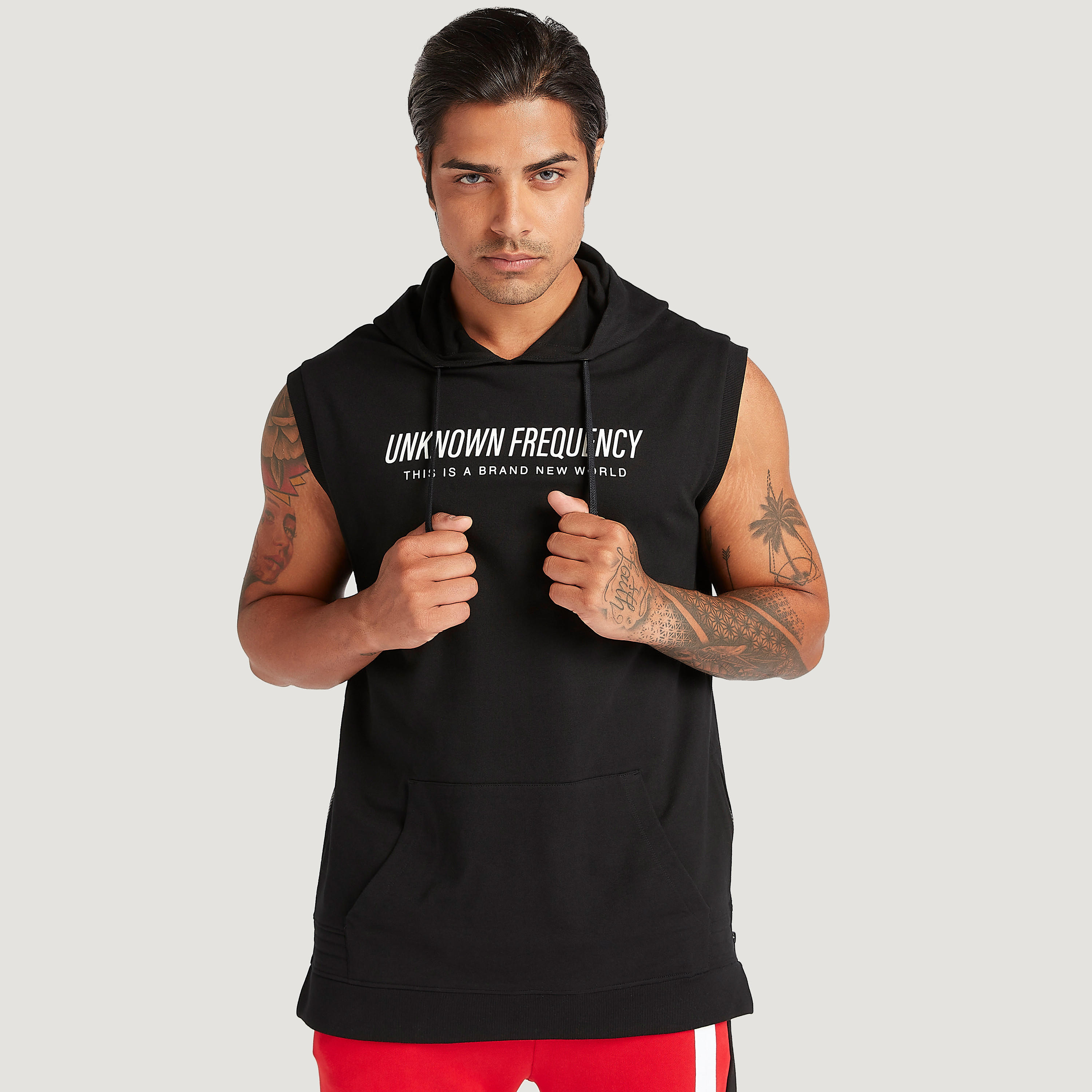 هودي بطبعات وجيوب كنغر وطبعات-men-winterwear-hoodiesandsweatshirts-image-8