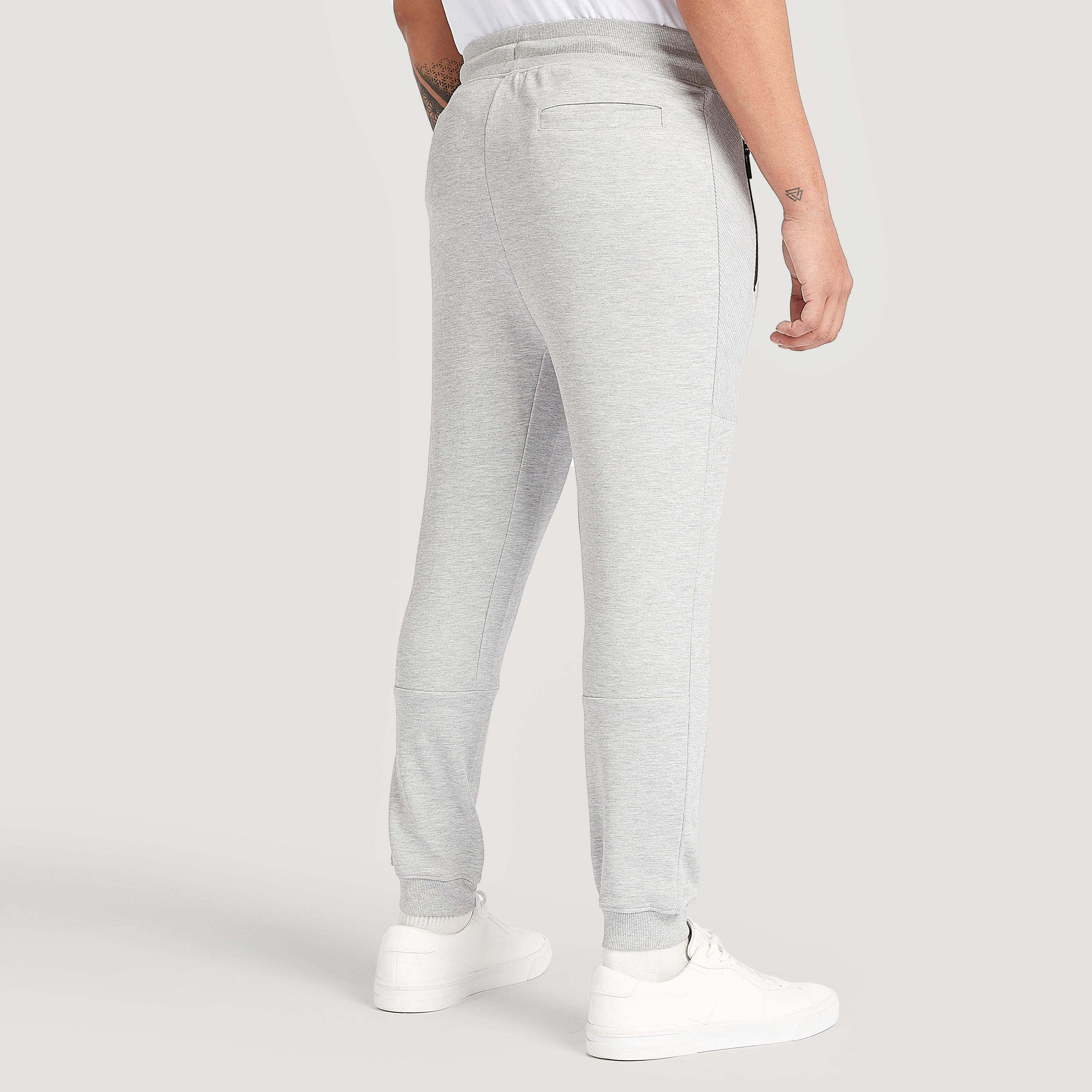 بنطلون رياضي سادة برباط إغلاق وجيوب بسحّاب-men-clothing-bottoms-joggers-image-2