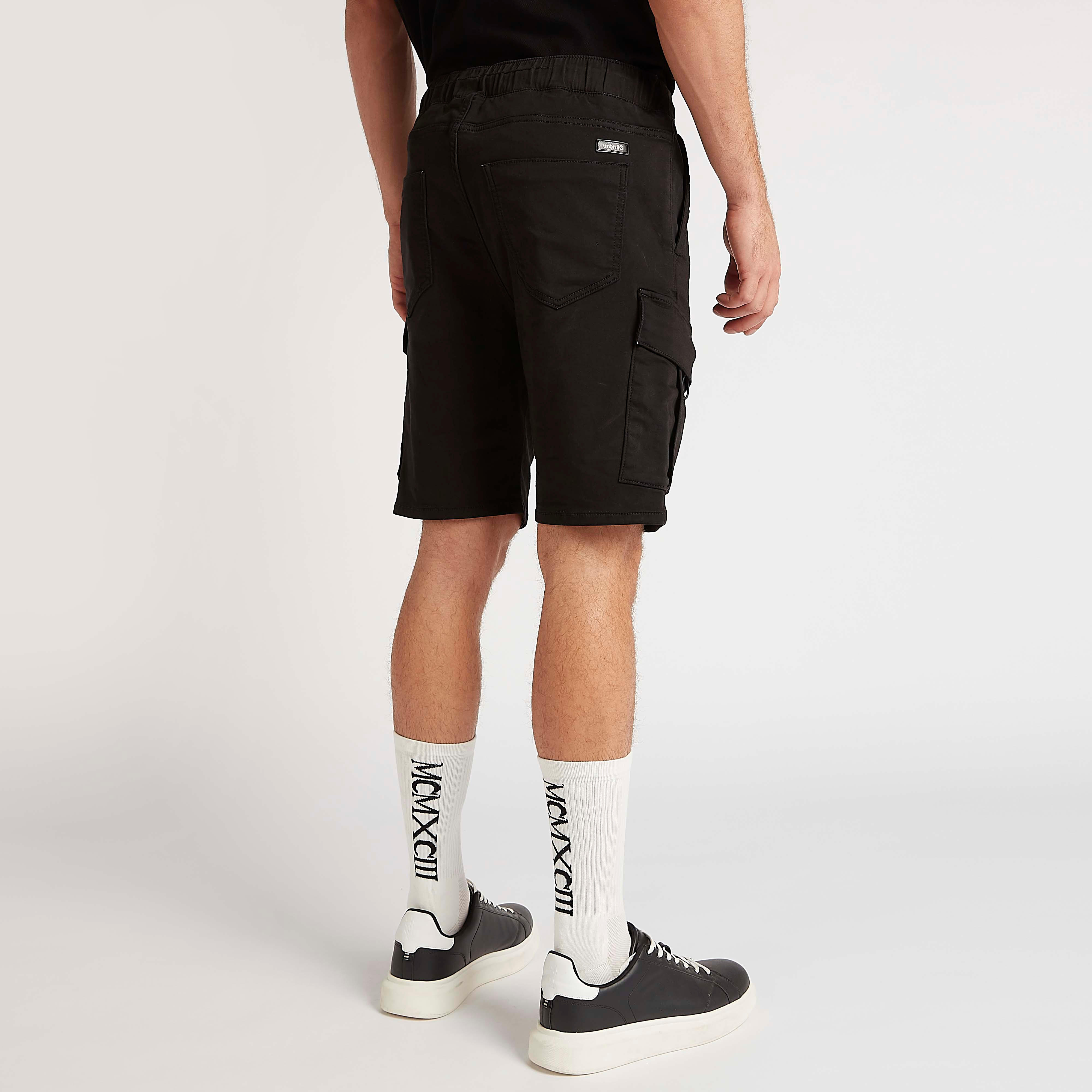 شورت كارجو سادة برباط إغلاق وخصر متوسّط الارتفاع-men-clothing-bottoms-shorts-image-4