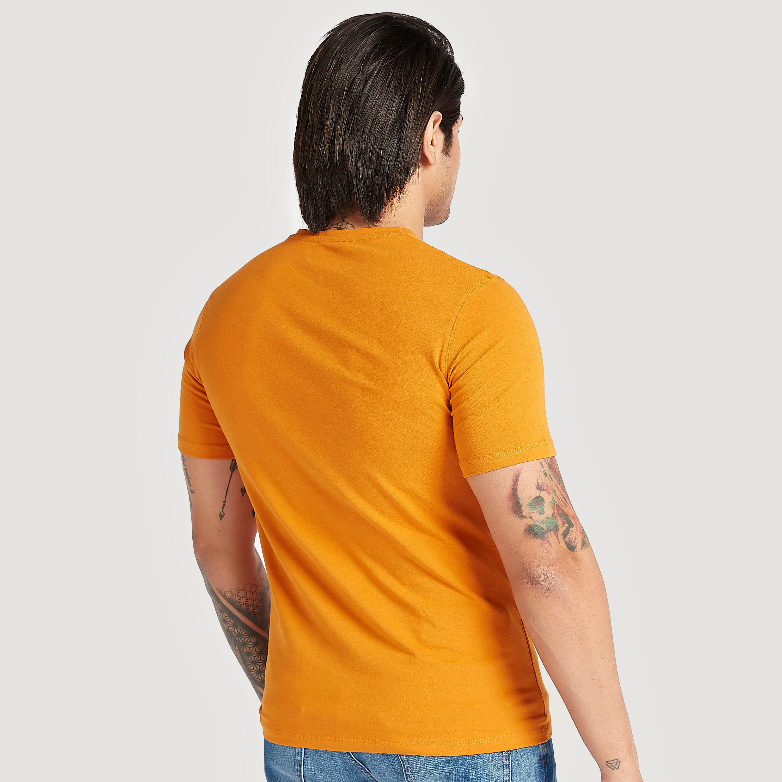 تيشيرت سادة بياقة V وأكمام قصيرة-men-clothing-tshirtsandpolos-tshirts-image-4