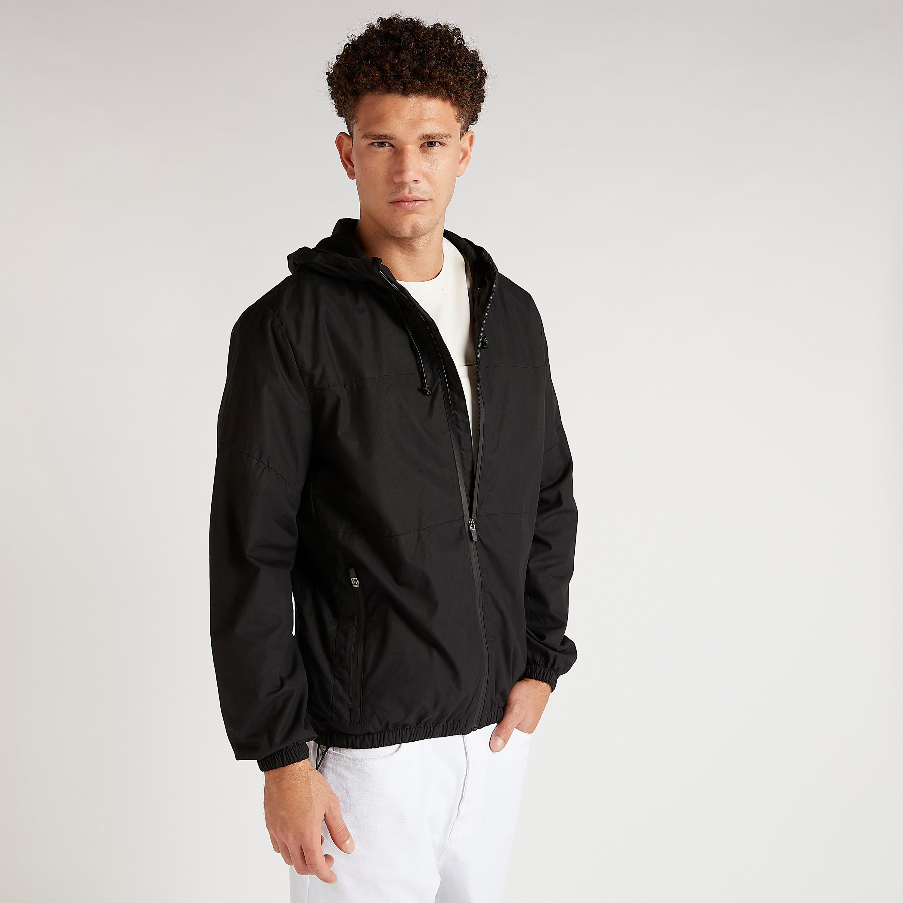جاكيت خفيف بسحّاب مع أكمام طويلة وقبّعة-men-clothing-jacketsandblazers-jackets-image-1