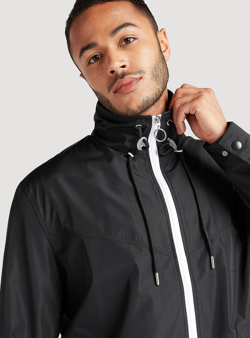 Solid Zip Through Lightweight Jacket with Long Sleeves and Pockets-men-clothing-jacketsandblazers-jackets-image-3