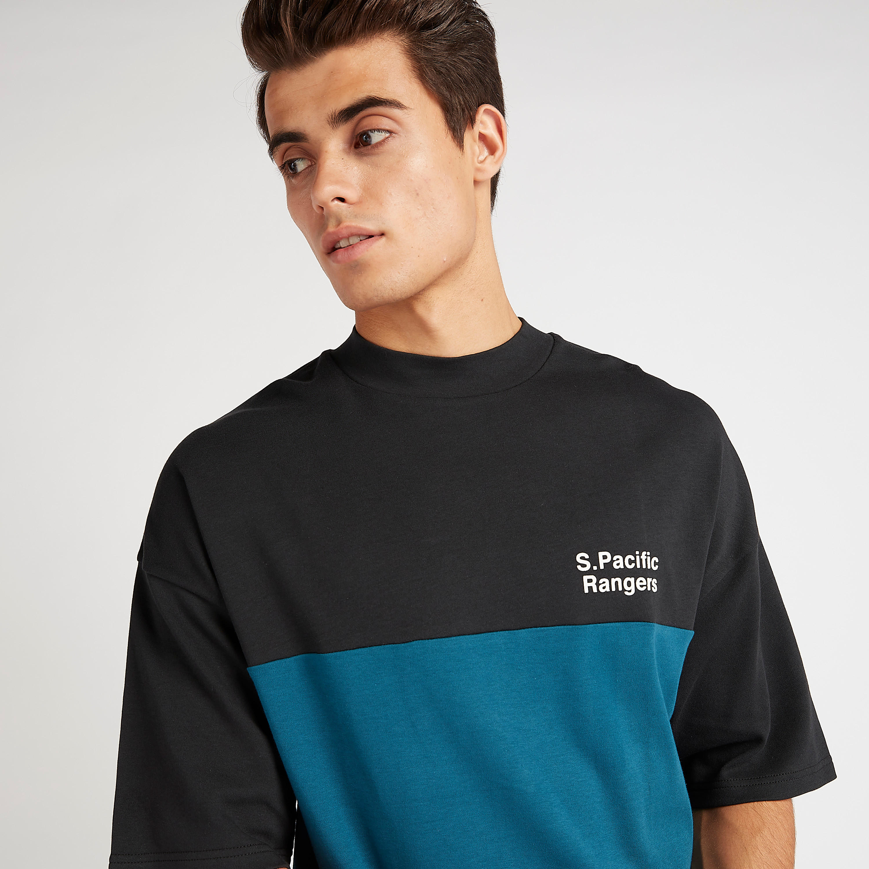 Printed T-shirt with High Neck and Short Sleeves-men-clothing-tshirtsandpolos-tshirts-image-3