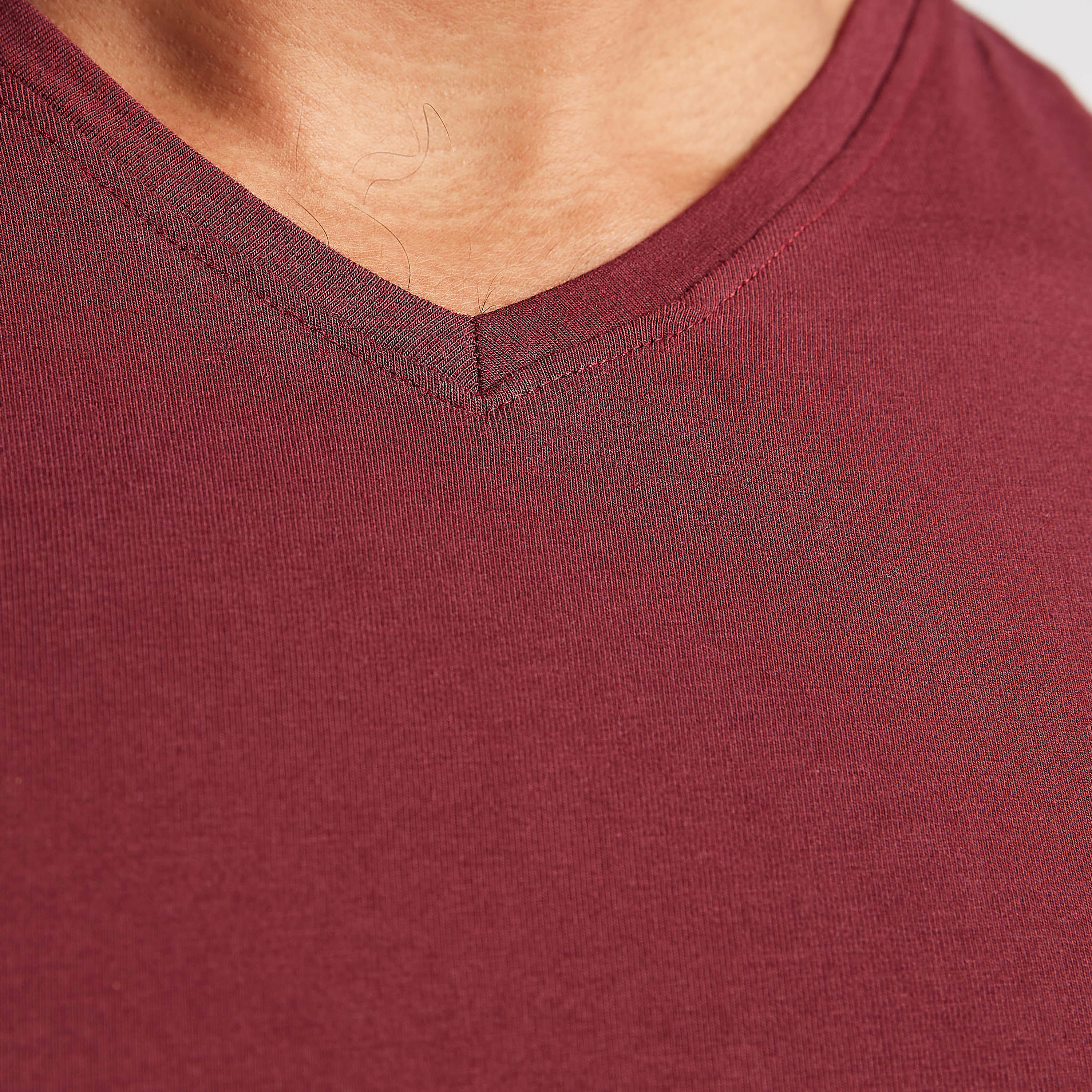 تيشيرت سادة بياقة v وأكمام قصيرة-men-clothing-tshirtsandpolos-tshirts-image-3