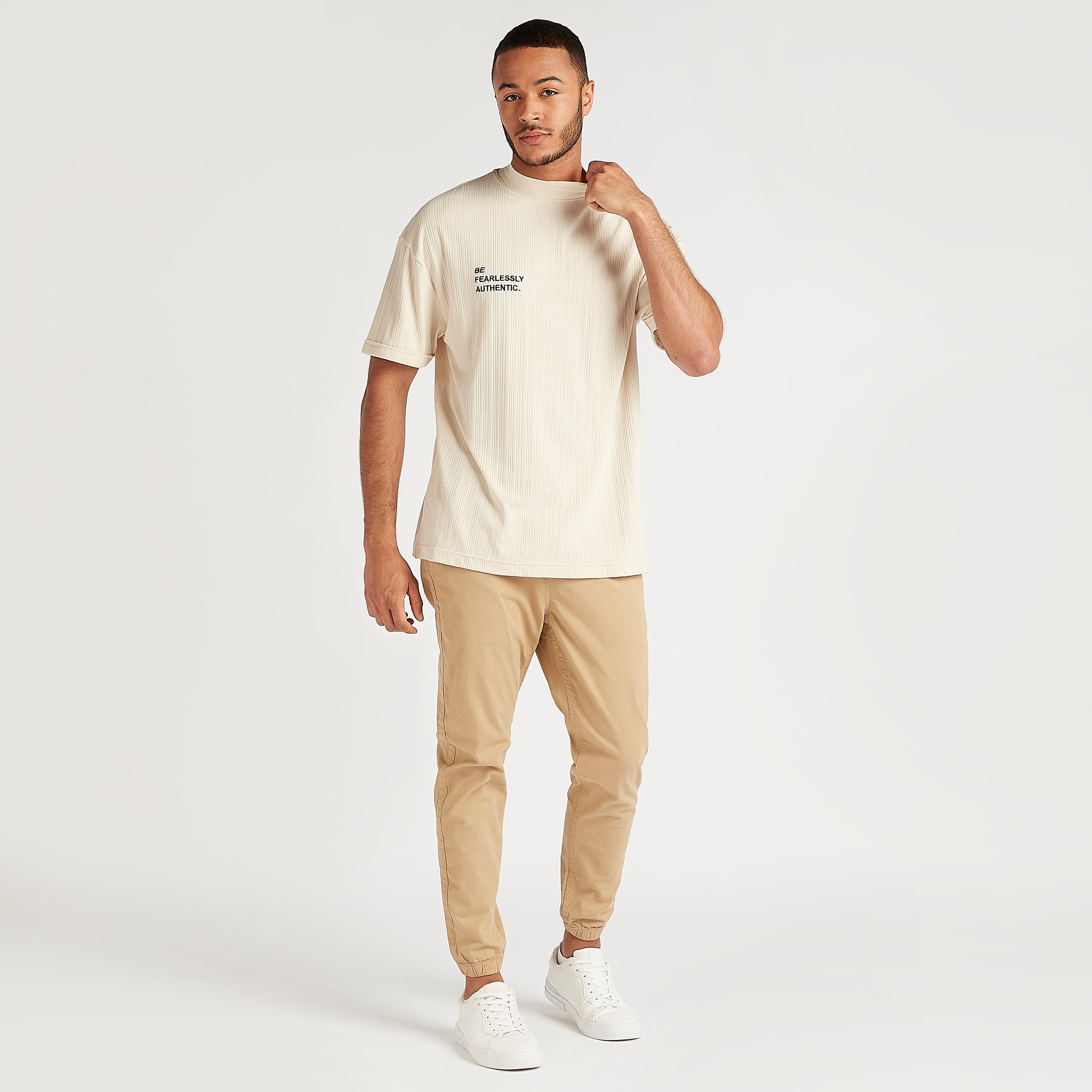 بنطلون رياضي سادة برباط إغلاق وجيوب-men-clothing-bottoms-joggers-image-4