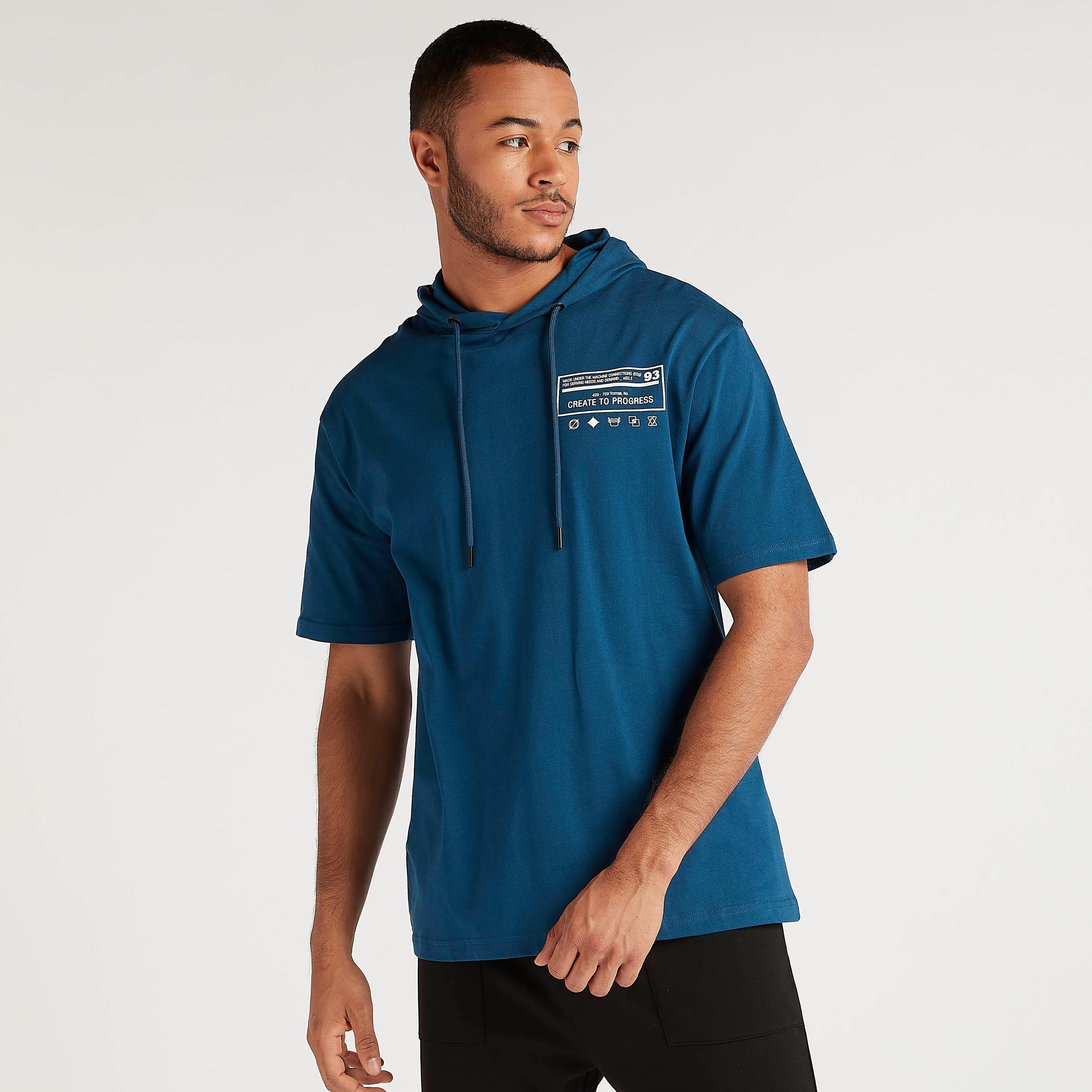 هودي بأكمام قصيرة وطبعات-men-clothing-tshirtsandpolos-tshirts-image-4