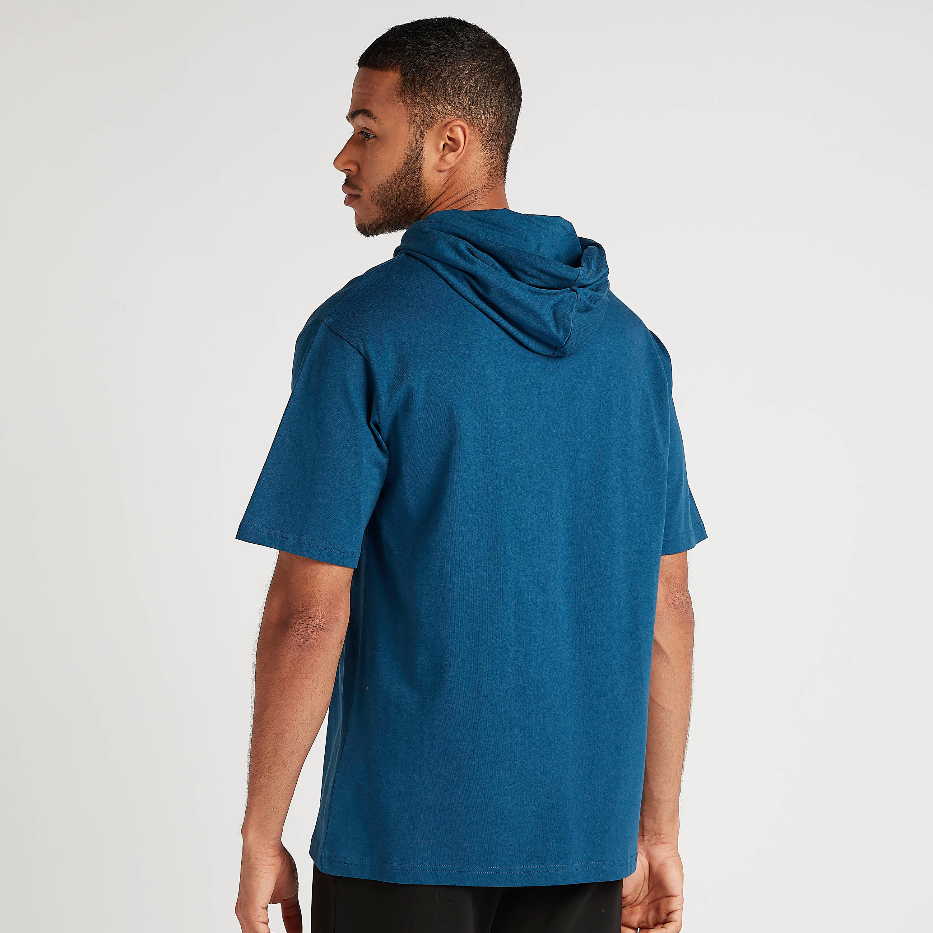 هودي بأكمام قصيرة وطبعات-men-clothing-tshirtsandpolos-tshirts-image-1