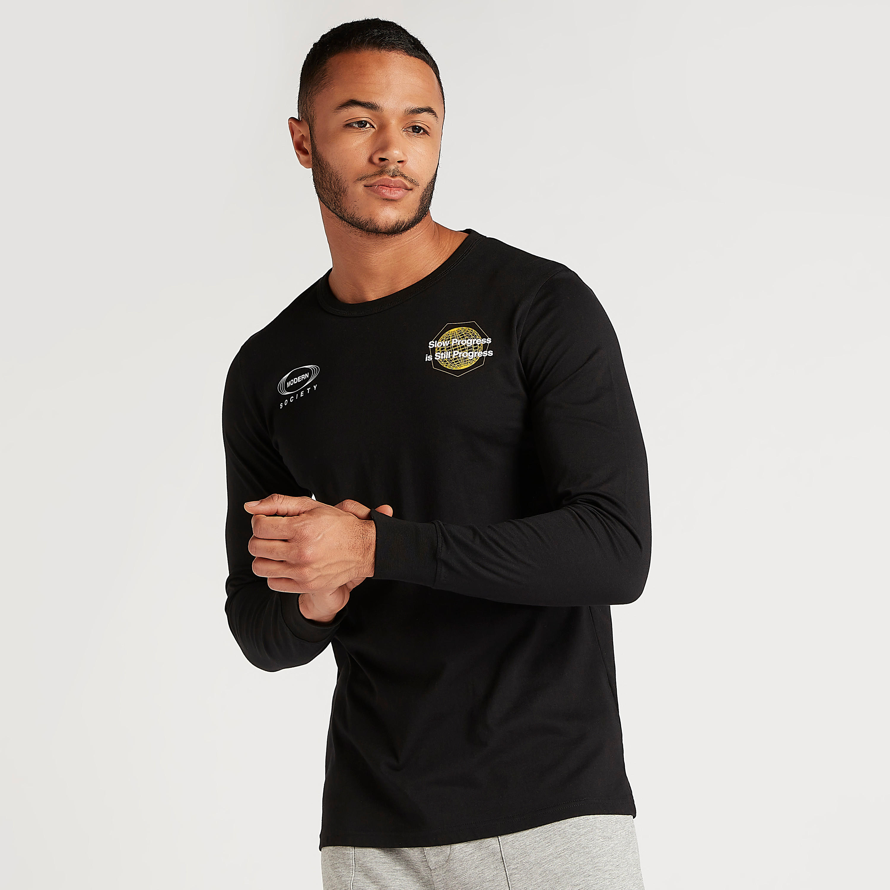 تيشيرت سادة بياقة ضيّقة وأكمام طويلة-men-clothing-tshirtsandpolos-tshirts-image-1