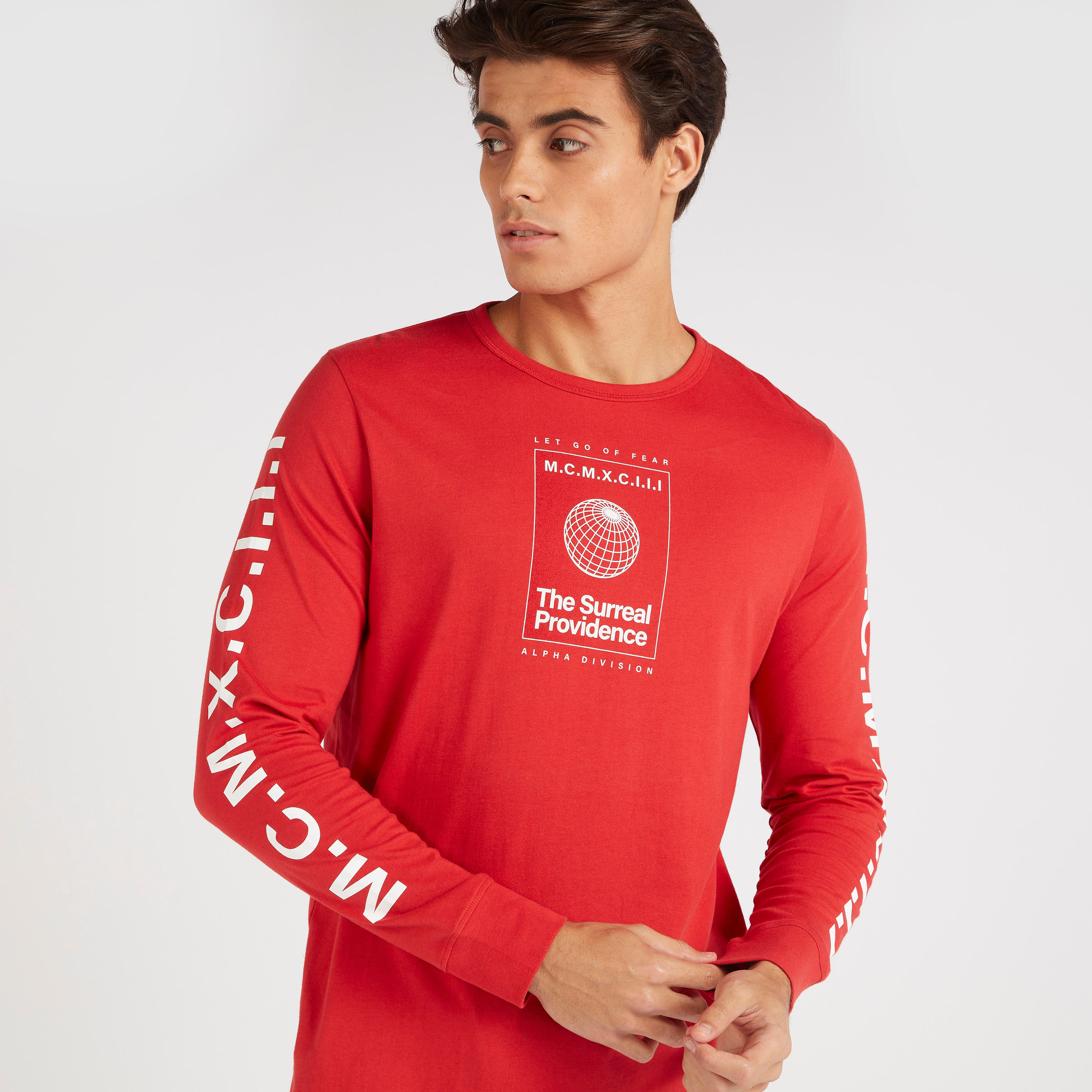 تيشيرت سادة بياقة ضيّقة وأكمام طويلة-men-clothing-tshirtsandpolos-tshirts-image-5