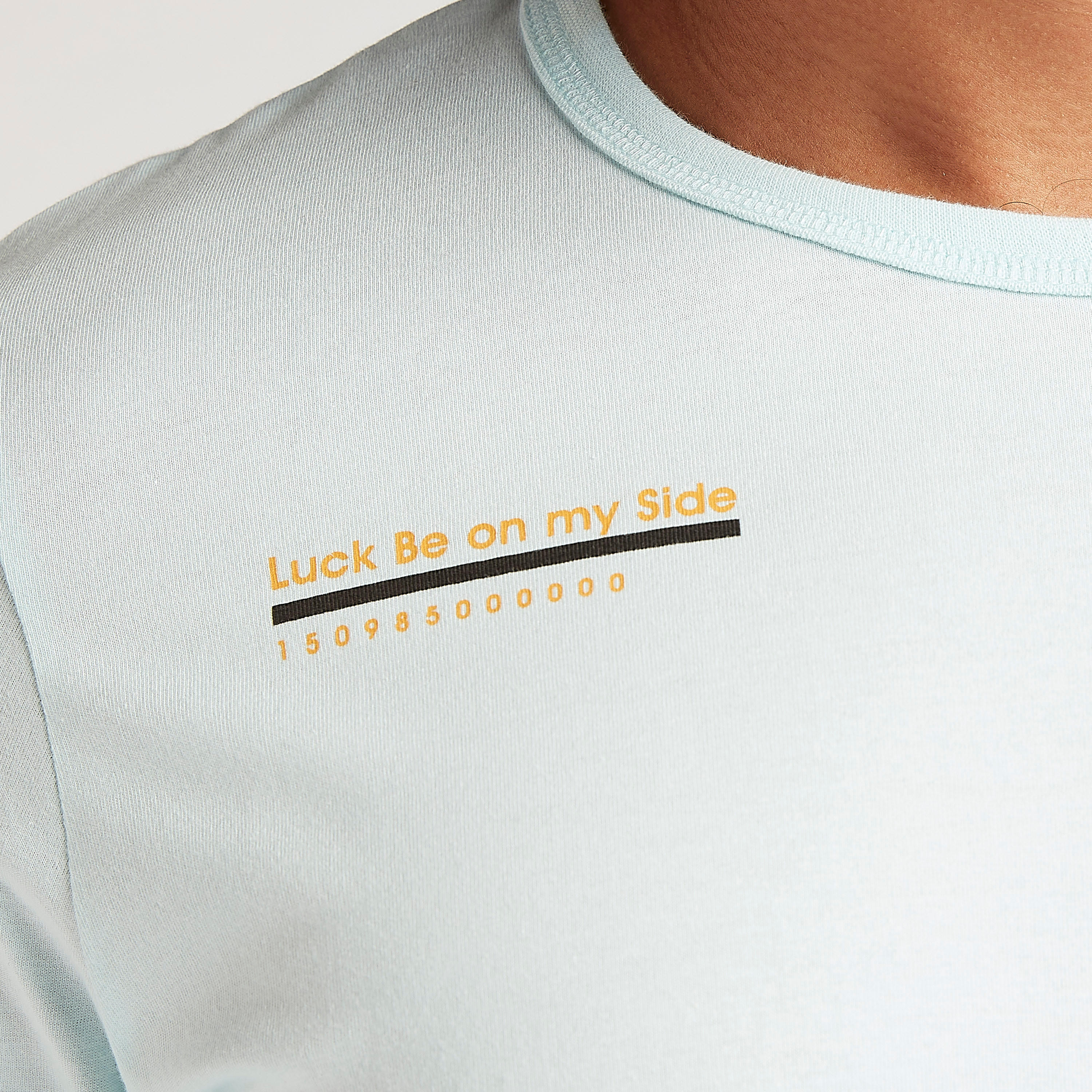 تيشيرت سادة بياقة ضيّقة وأكمام طويلة-men-clothing-tshirtsandpolos-tshirts-image-2