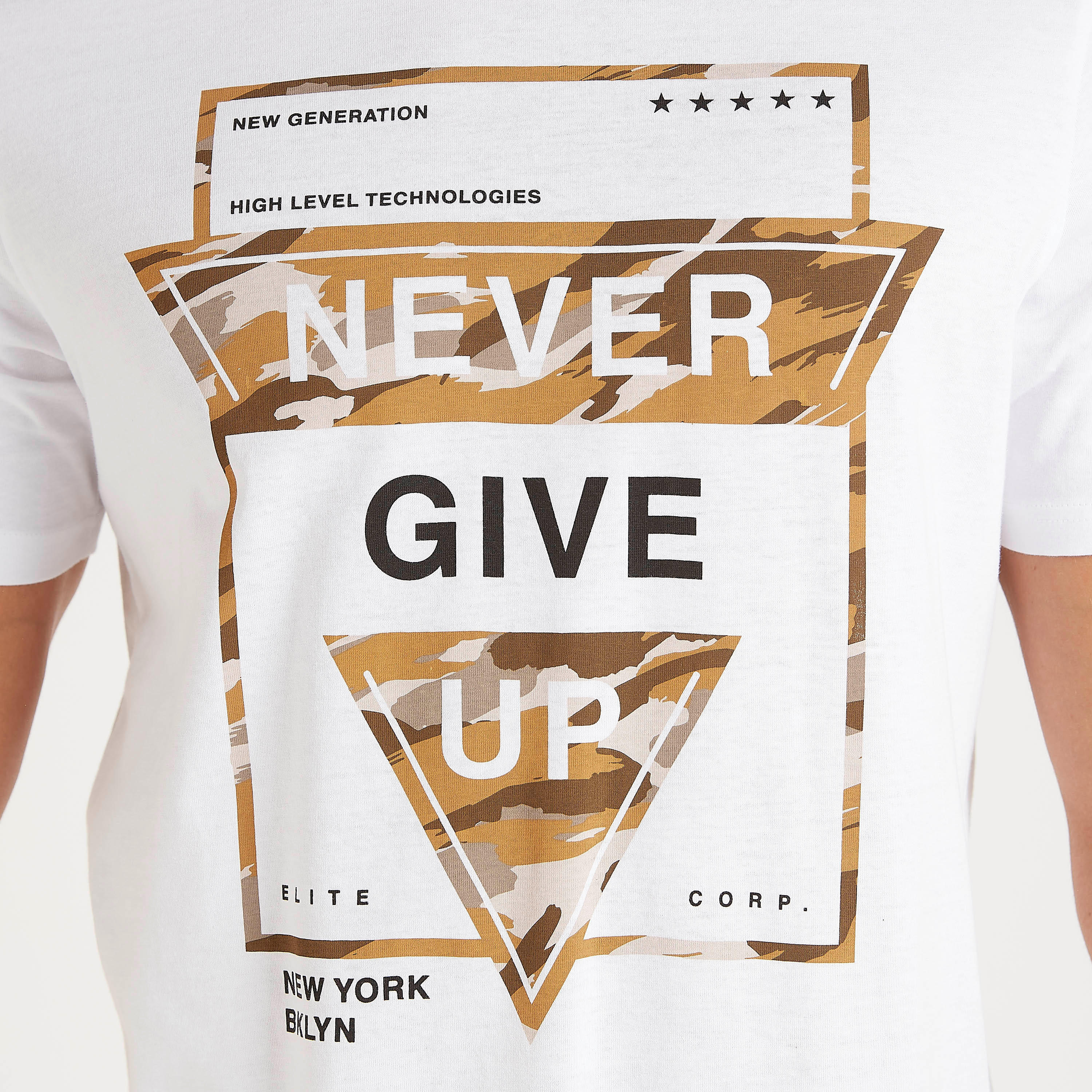 Printed T-shirt with Short Sleeves and Crew Neck-men-clothing-tshirtsandpolos-tshirts-image-3
