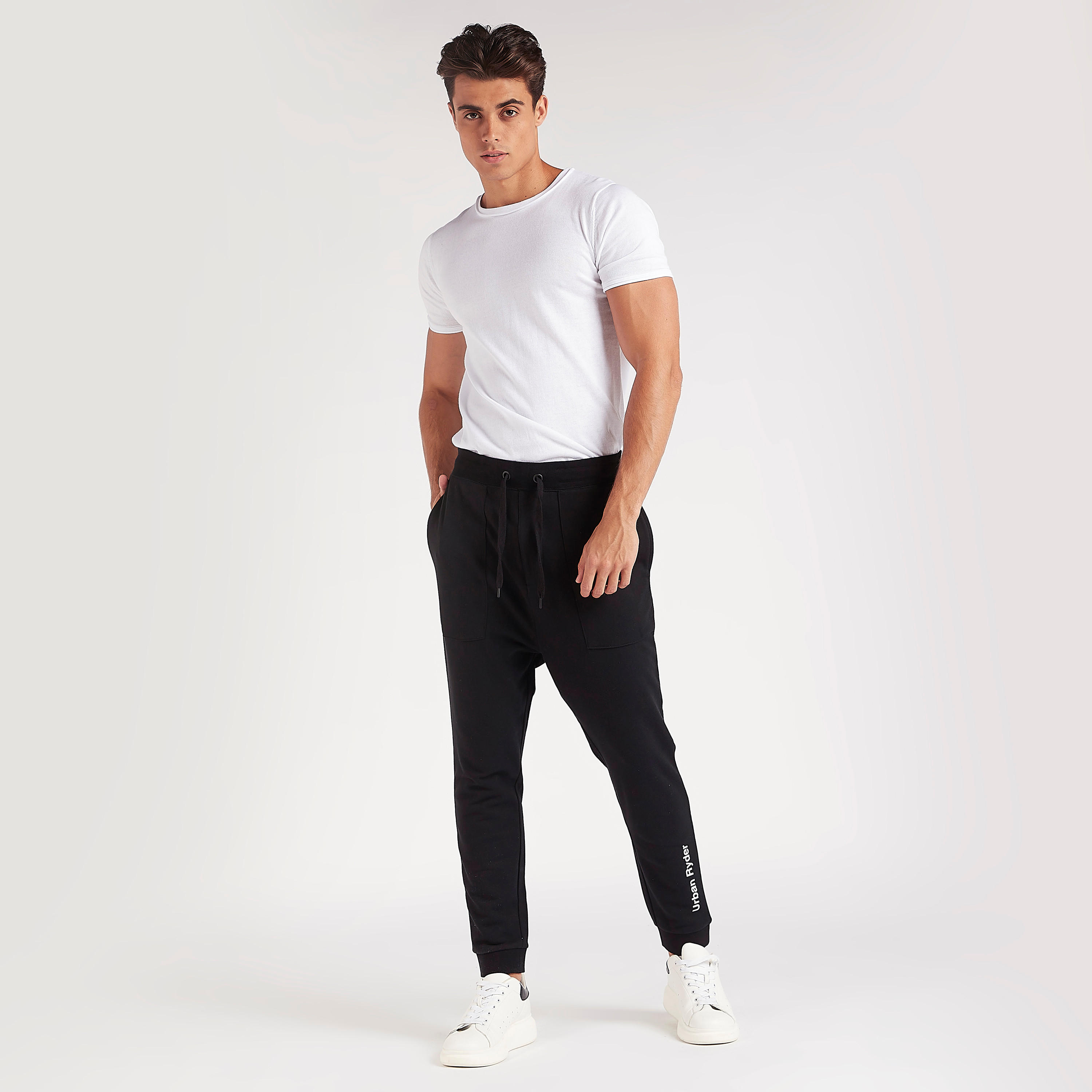 بنطلون رياضي برباط إغلاق وخصر متوسّط الارتفاع-men-clothing-bottoms-joggers-image-4