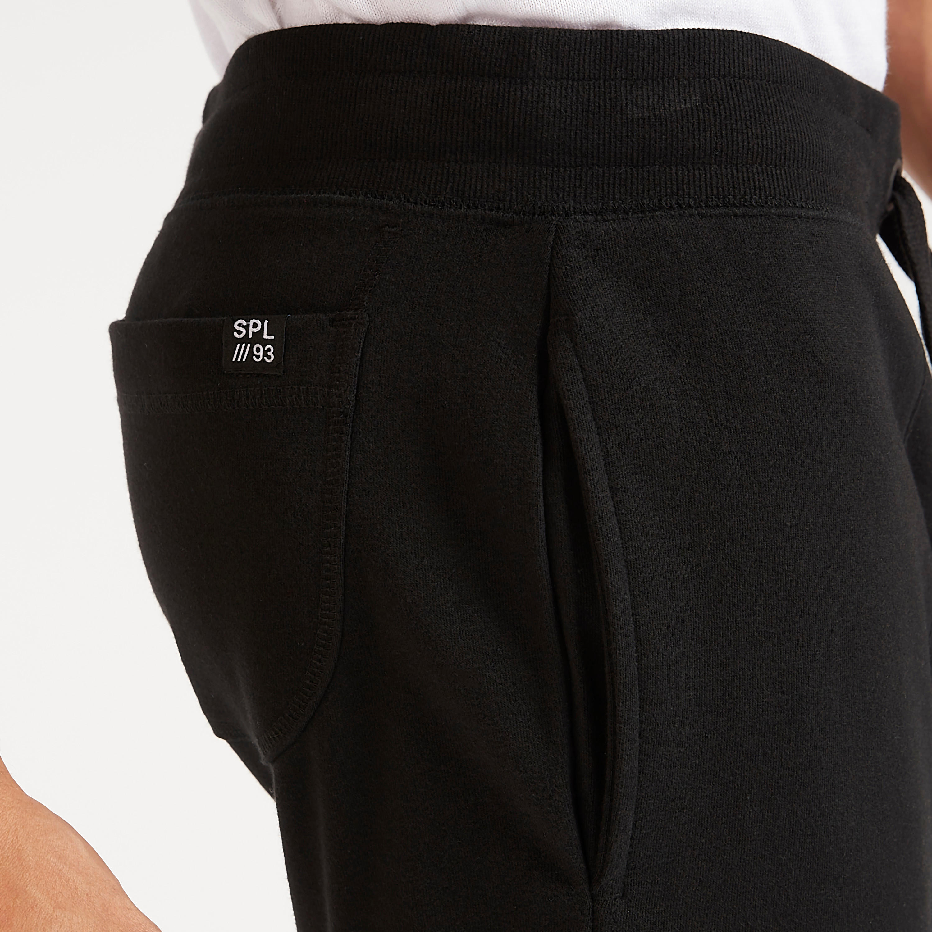 بنطلون رياضي برباط إغلاق وخصر متوسّط الارتفاع-men-clothing-bottoms-joggers-image-1