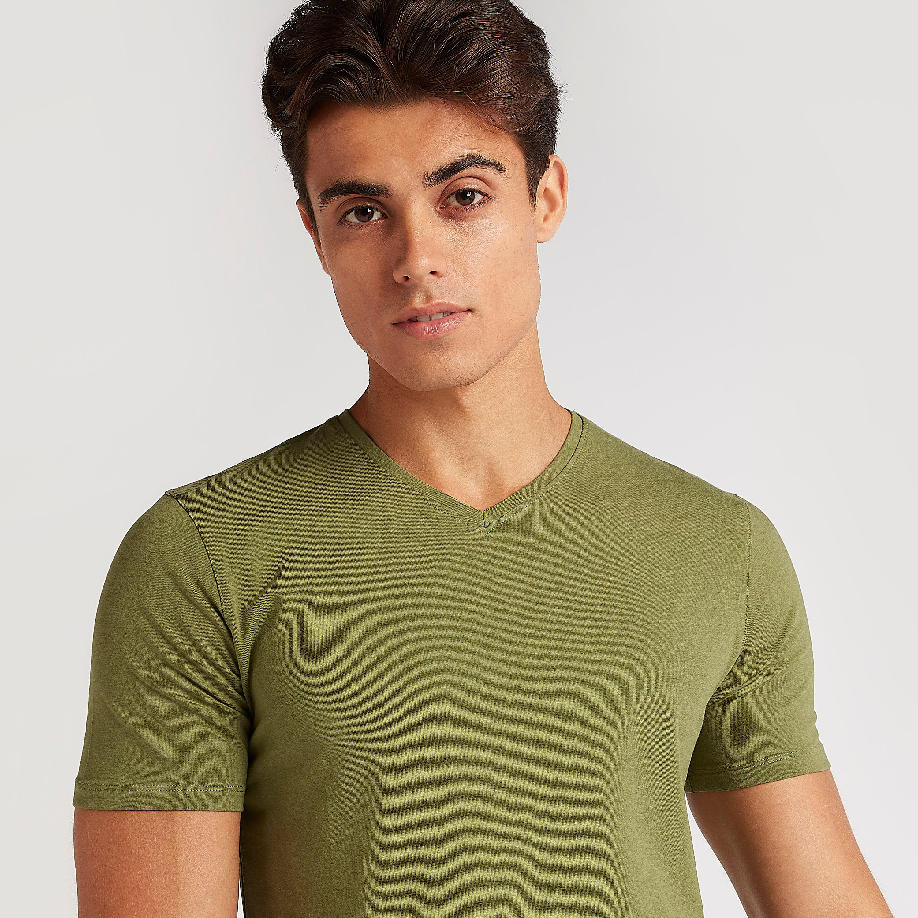 تيشيرت بارز الملمس بياقة V وأكمام قصيرة-men-clothing-tshirtsandpolos-tshirts-image-6