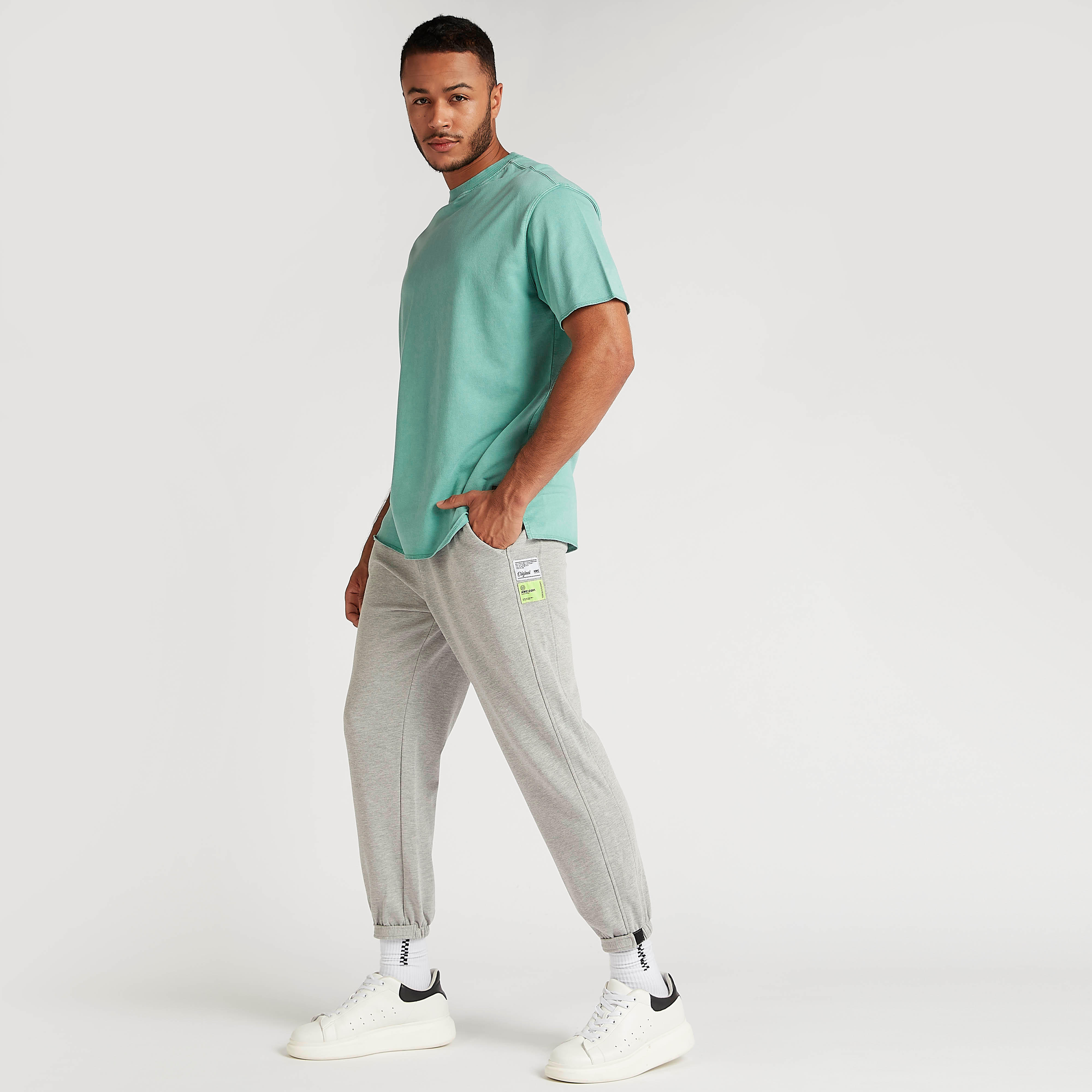 بنطلون رياضي سادة برباط إغلاق وخصر متوسّط الارتفاع-men-clothing-bottoms-joggers-image-5