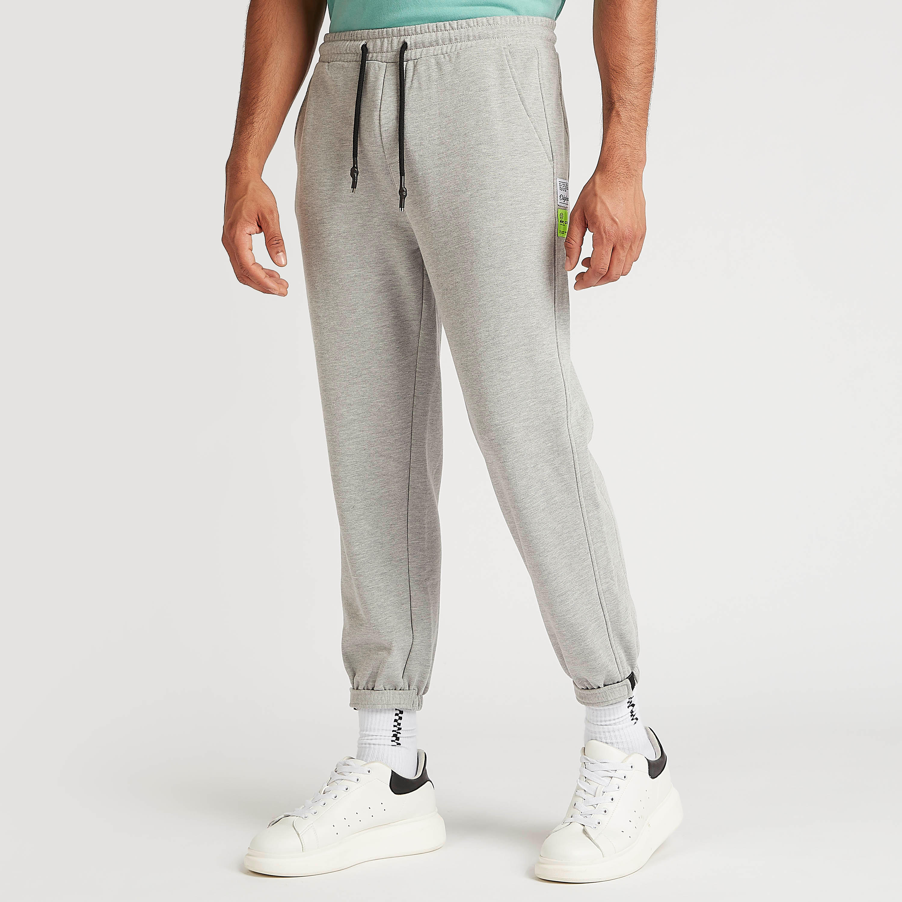 بنطلون رياضي سادة برباط إغلاق وخصر متوسّط الارتفاع-men-clothing-bottoms-joggers-image-2