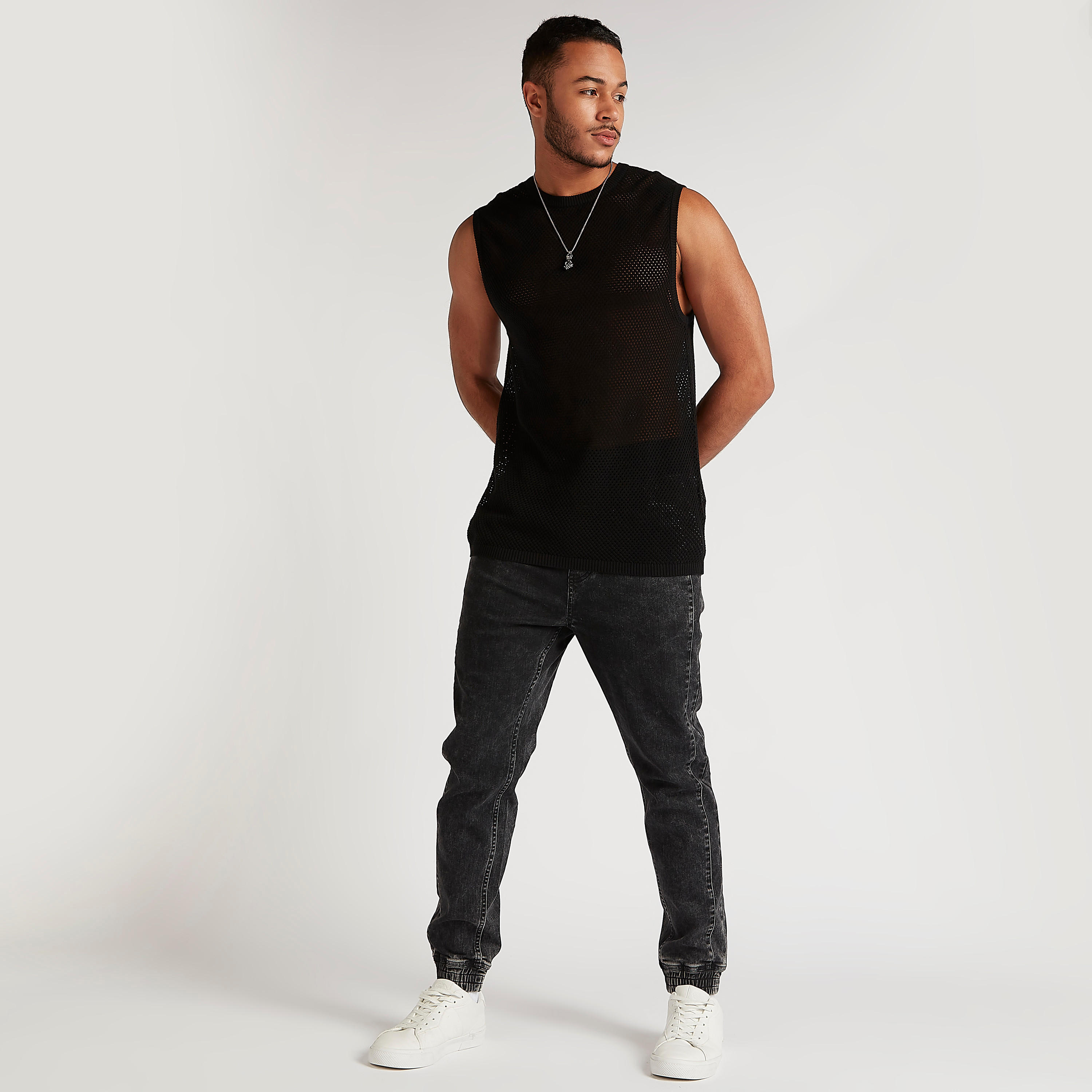 تيشيرت بارز الملمس بياقة ضيّقة-men-clothing-tshirtsandpolos-tshirts-image-4