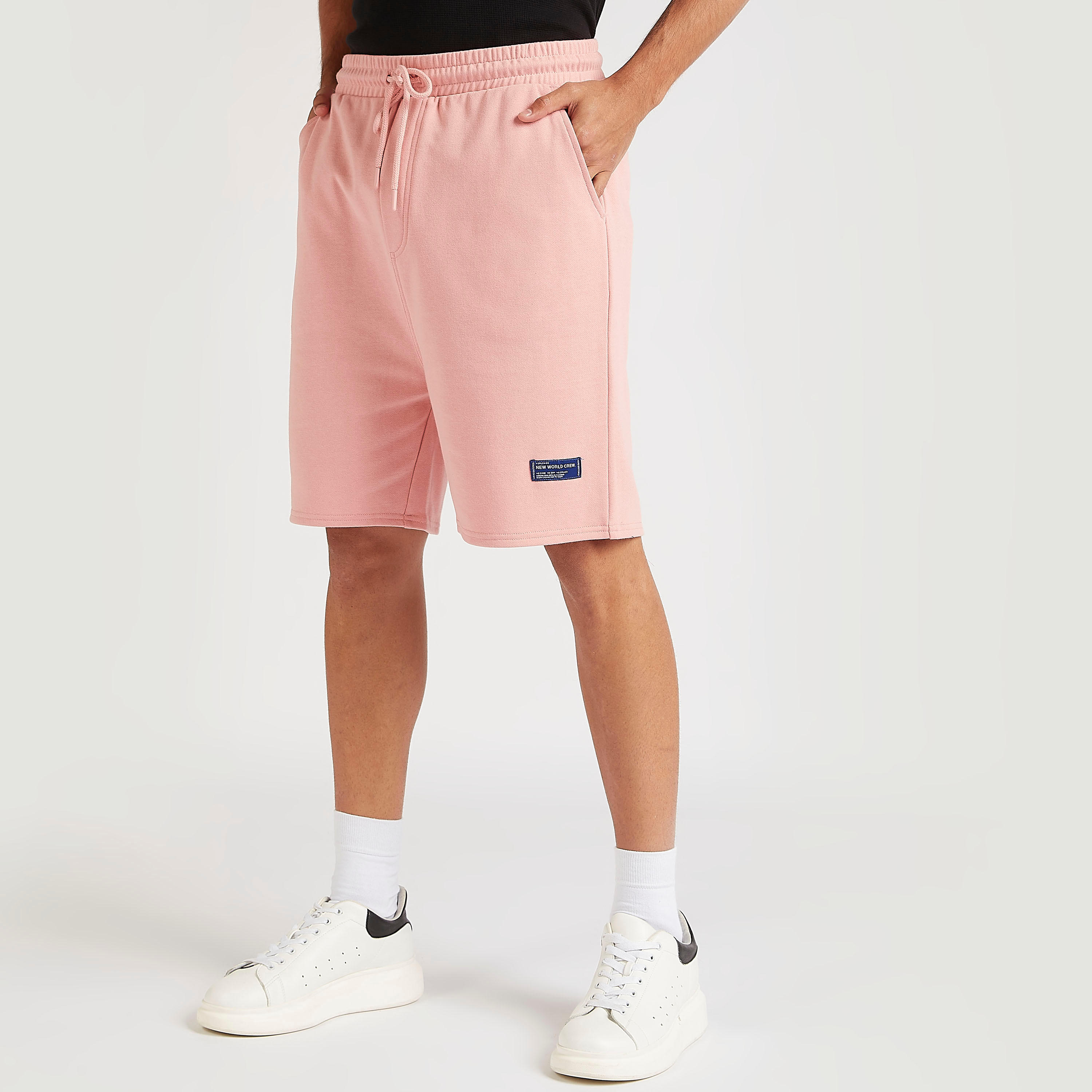 شورت سادة برباط إغلاق وخصر متوسّط الارتفاع-men-clothing-bottoms-shorts-image-4
