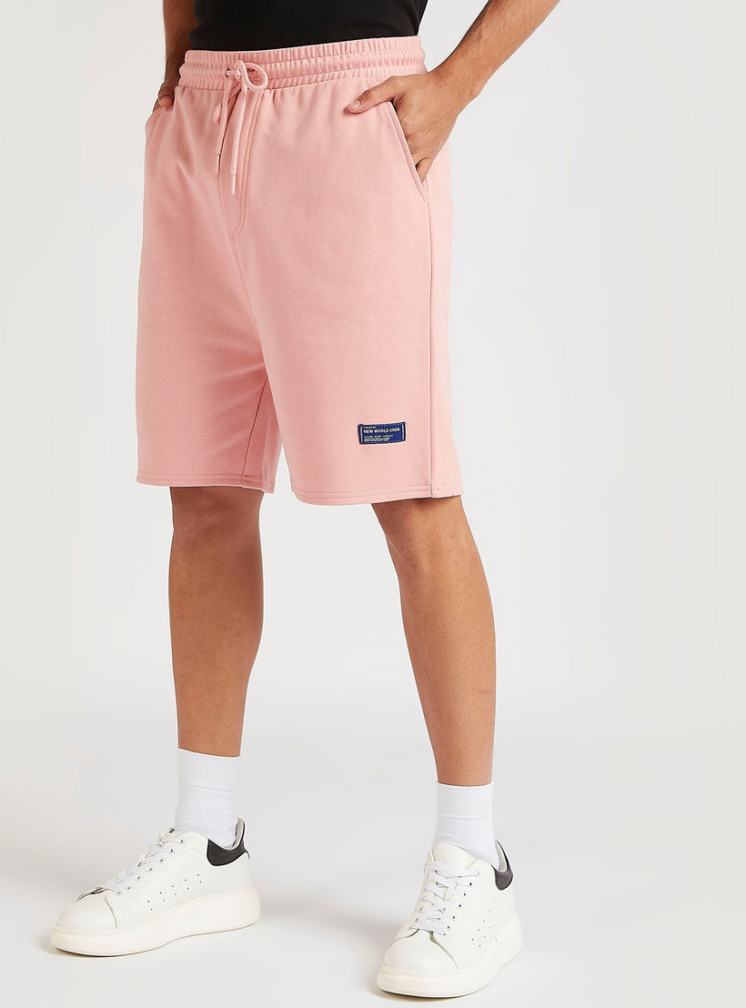 شورت سادة برباط إغلاق وخصر متوسّط الارتفاع-men-clothing-bottoms-shorts-image-4