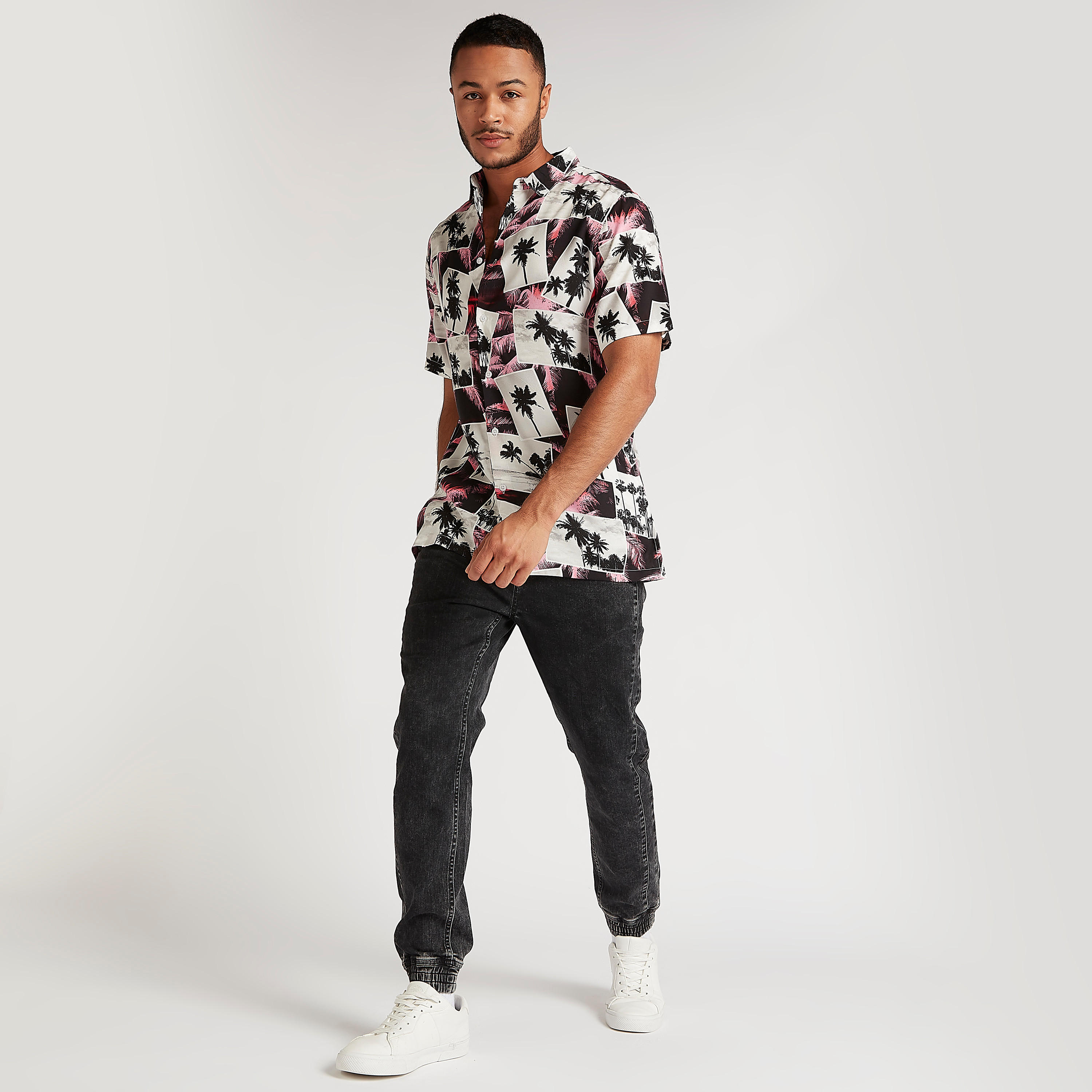 Sustainable Printed Relaxed Fit Shirt with Short Sleeves-men-clothing-shirts-image-2
