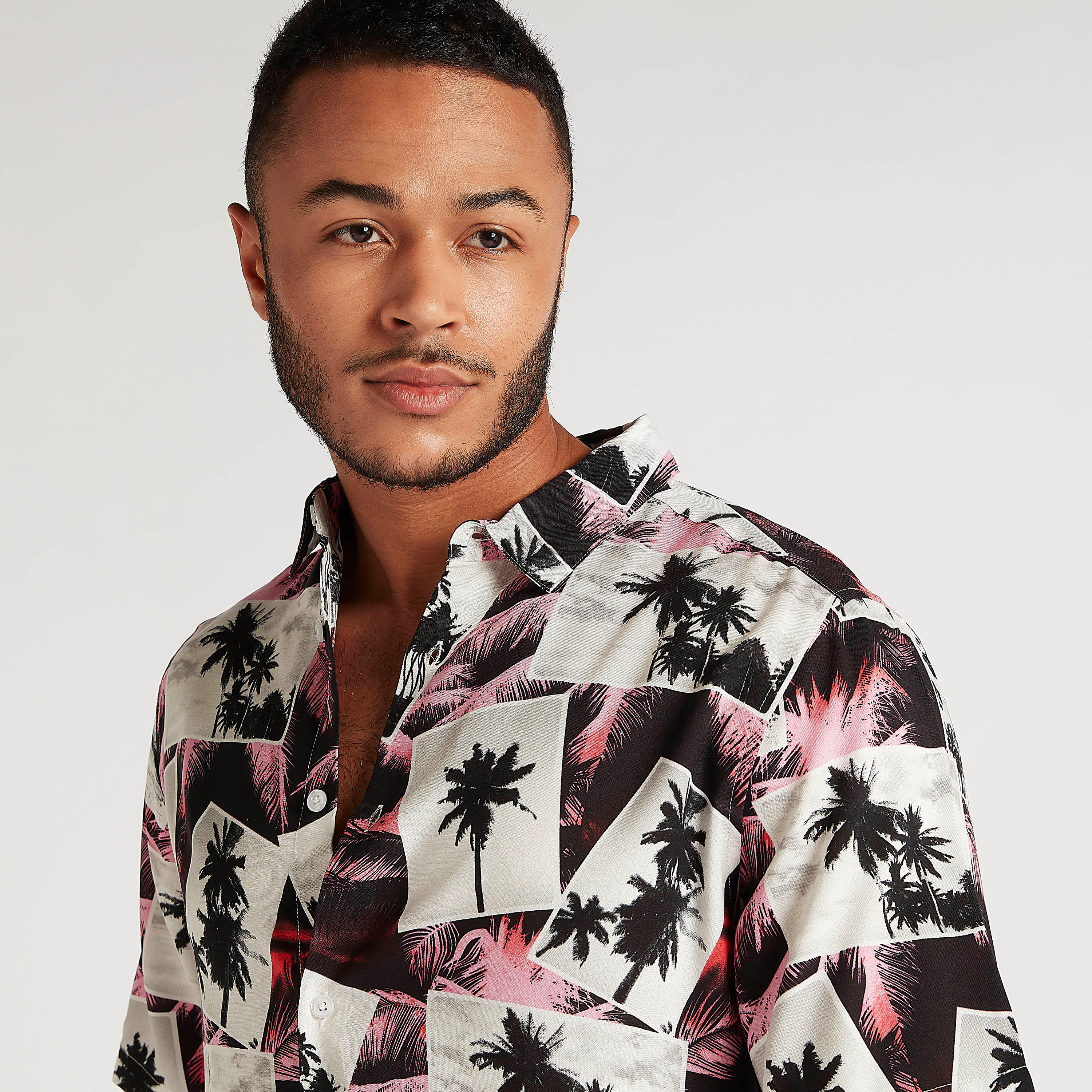 Sustainable Printed Relaxed Fit Shirt with Short Sleeves-men-clothing-shirts-image-3