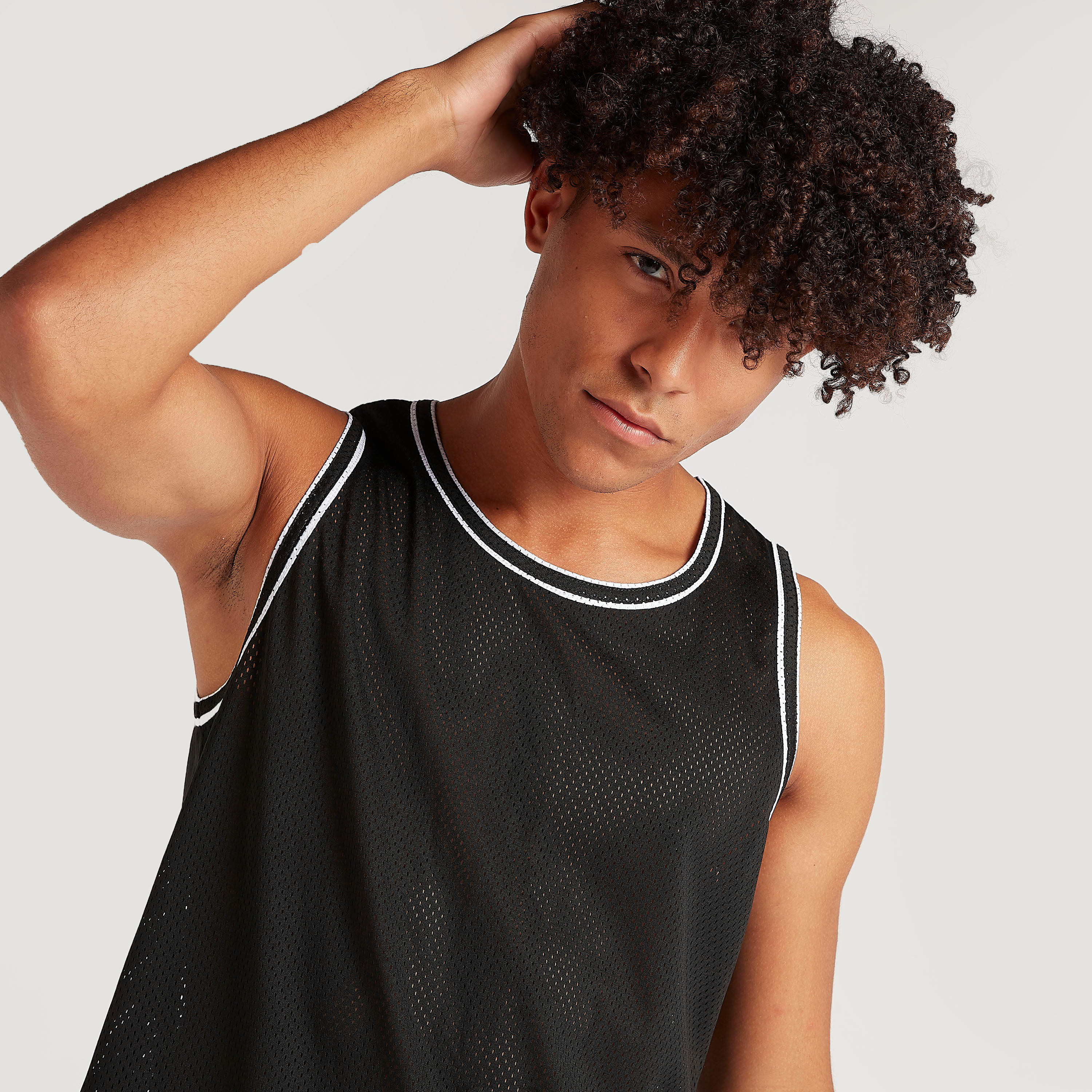 Textured Sleeveless Vest with Round Neck-men-clothing-tshirtsandpolos-vests-image-3