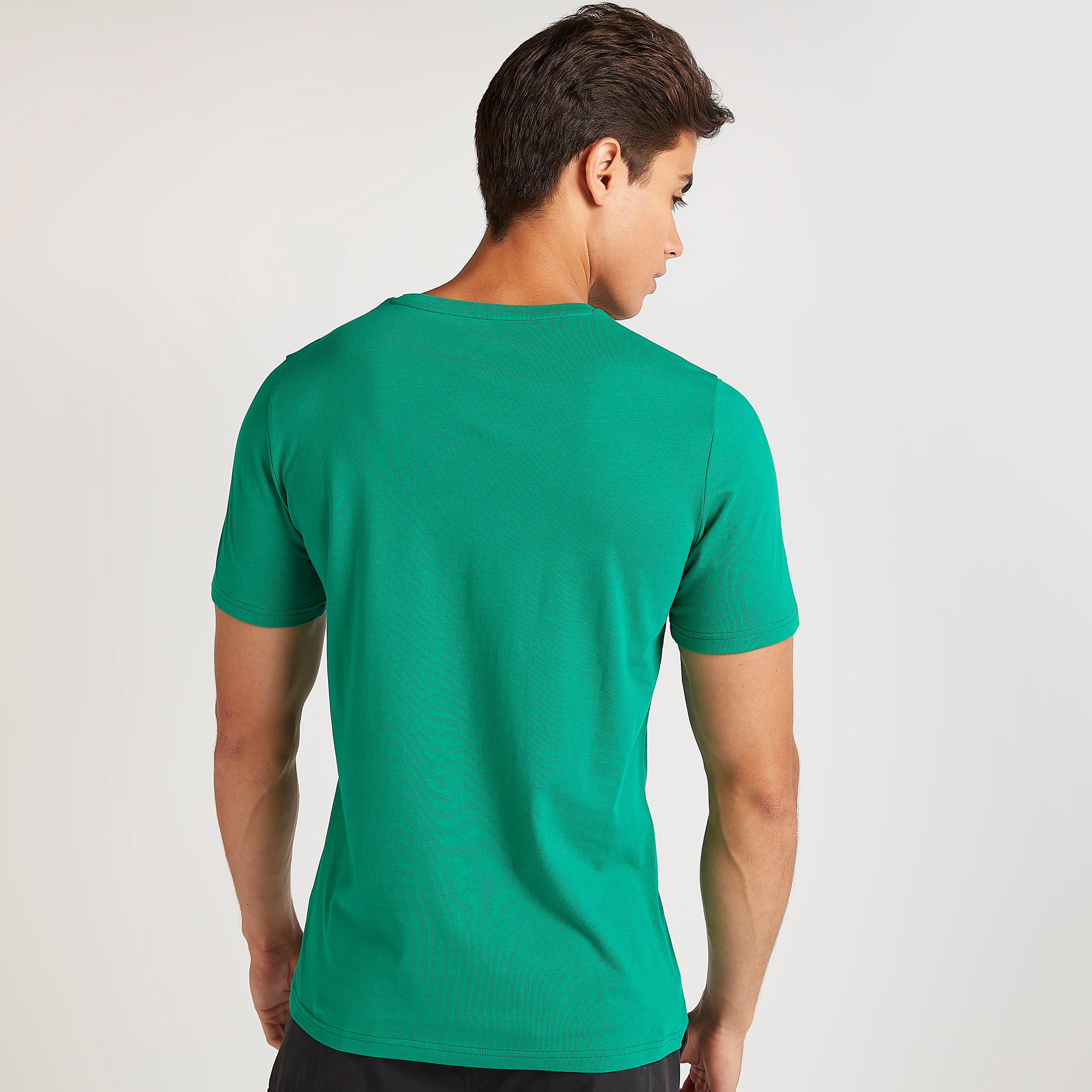تيشيرت بياقة ضيّقة وأكمام قصيرة وطبعات-men-clothing-tshirtsandpolos-tshirts-image-2