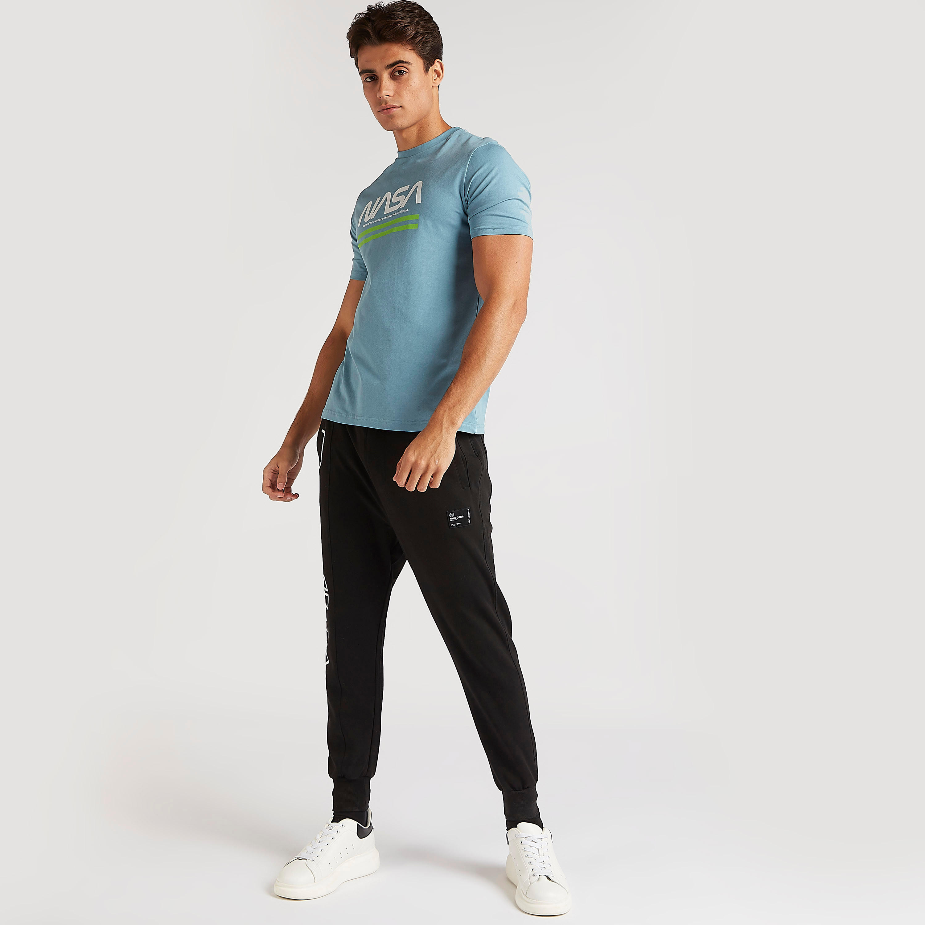 بنطلون رياضي برباط إغلاق وخصر متوسّط الارتفاع-men-clothing-bottoms-joggers-image-3