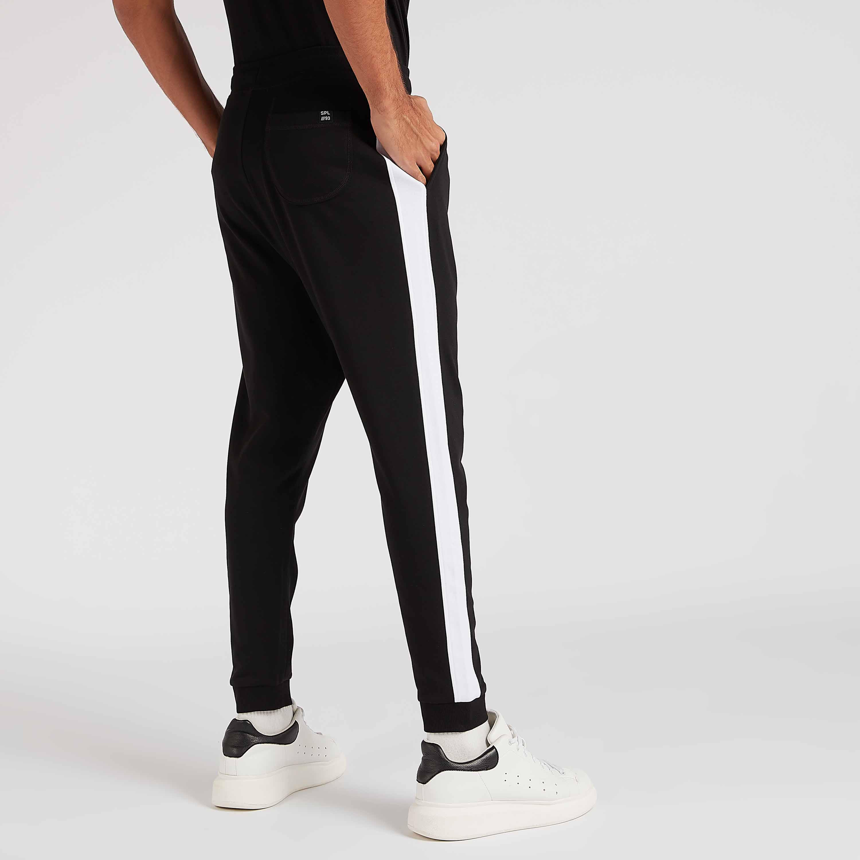بنطلون رياضي مقلّم بخصر مطّاطي برباط-men-clothing-bottoms-joggers-image-1