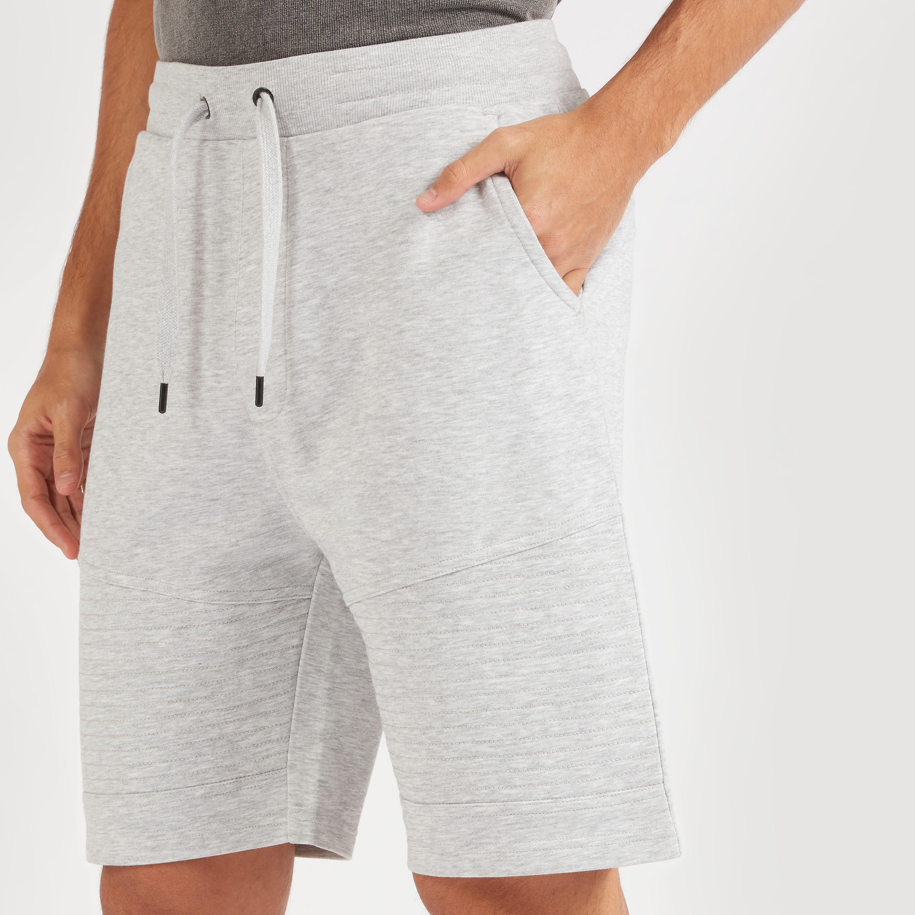 شورت سادة برباط إغلاق وجيوب-men-clothing-bottoms-shorts-image-3